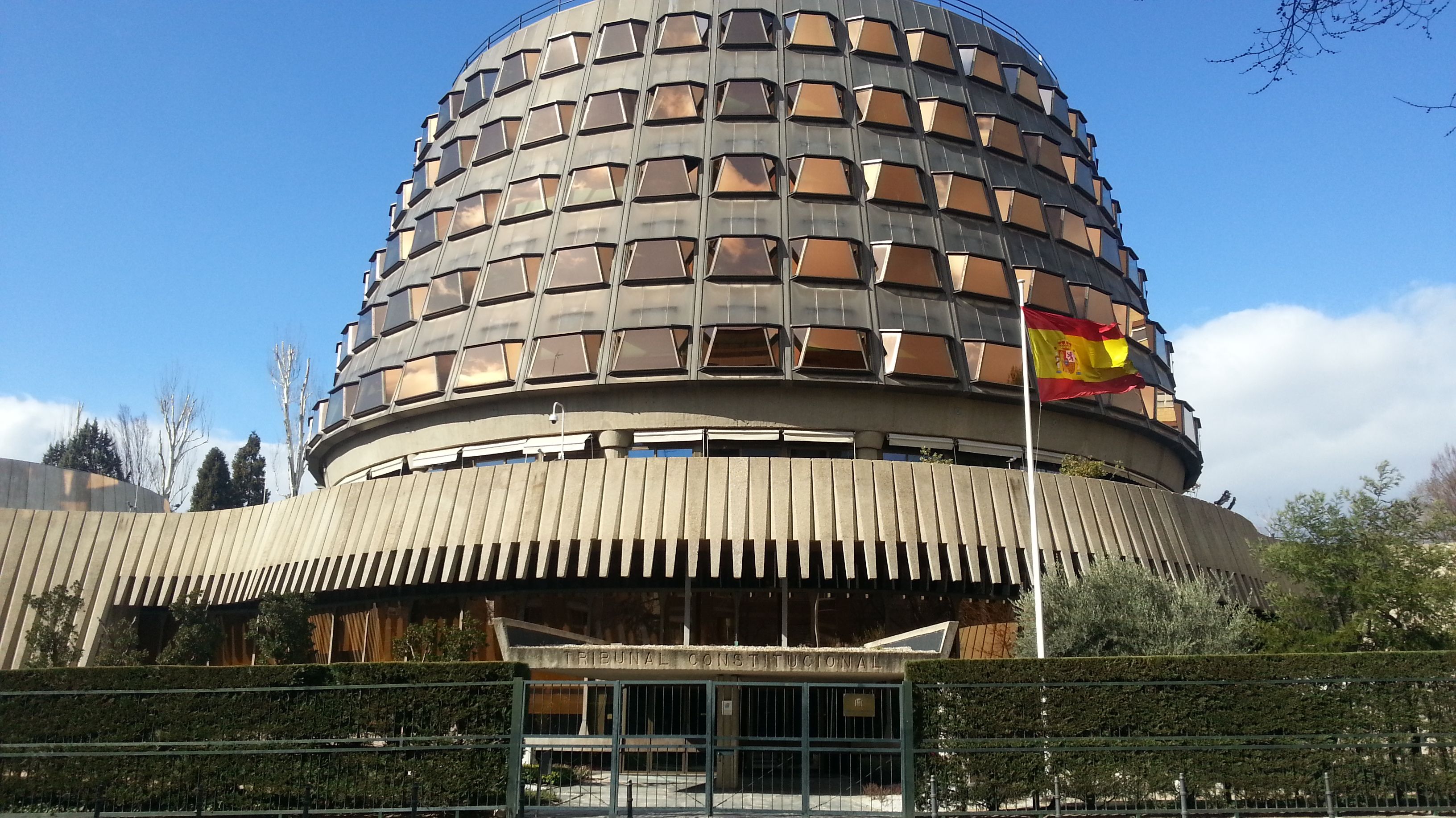 El TC suspèn part de la llei de Pobresa Energètica