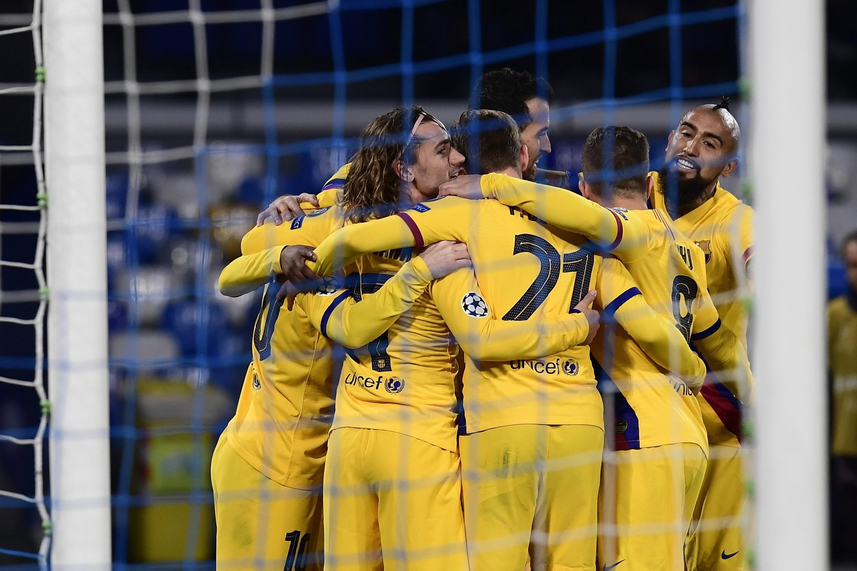 El Barça troba l'antídot per sortir viu de Nàpols (1-1)