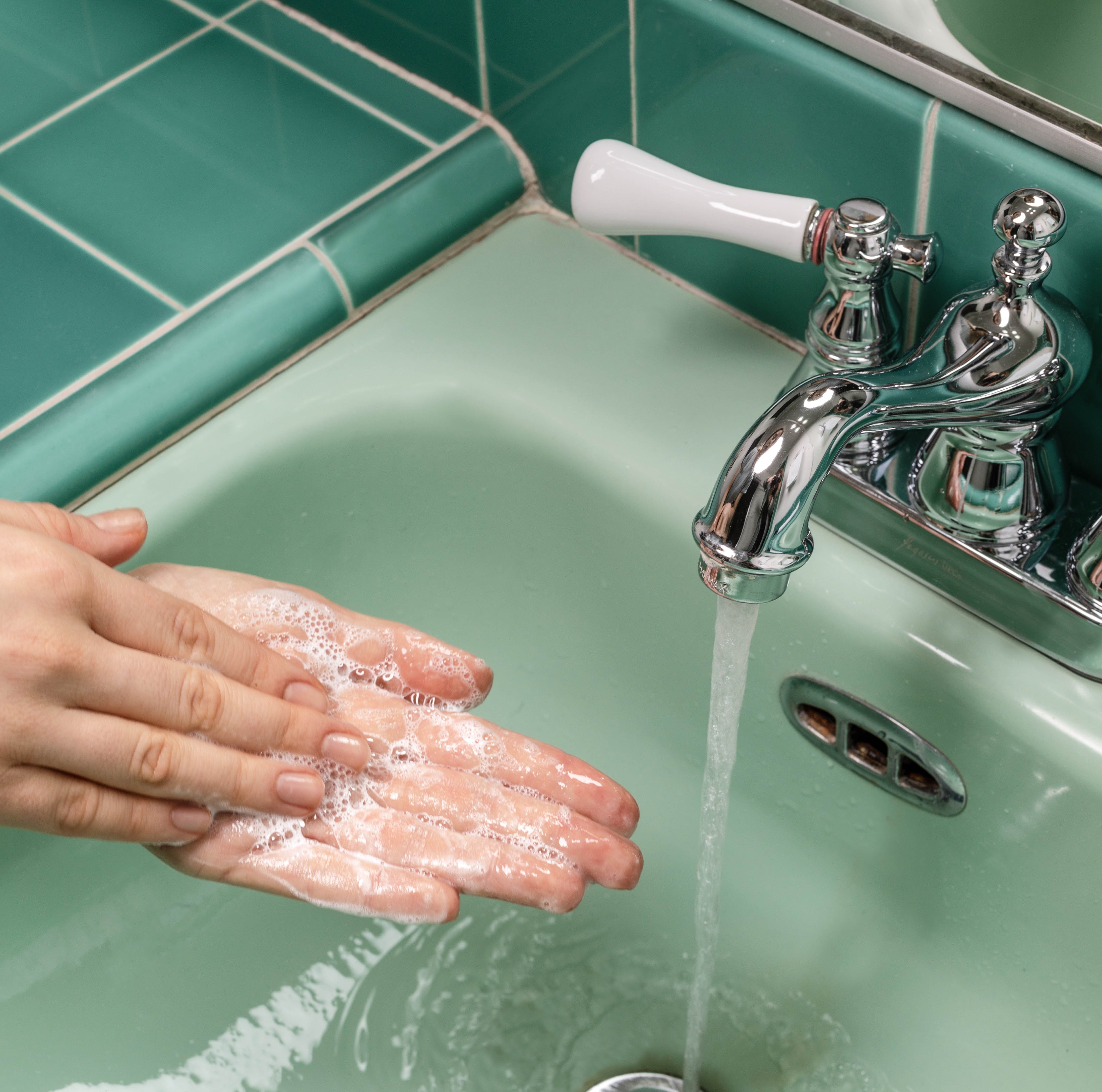 Per què és tan important rentar-se les mans pel coronavirus?