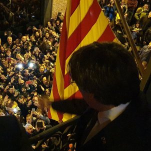 Puigdemont i Torra balcó Casa Generalitat Perpinyà (20200229) (Miriam S. Brichs) (1) Puigdemont i Torra balcó Casa Generalitat Perpinyà (20200229) (Miriam S. Brichs) (1)