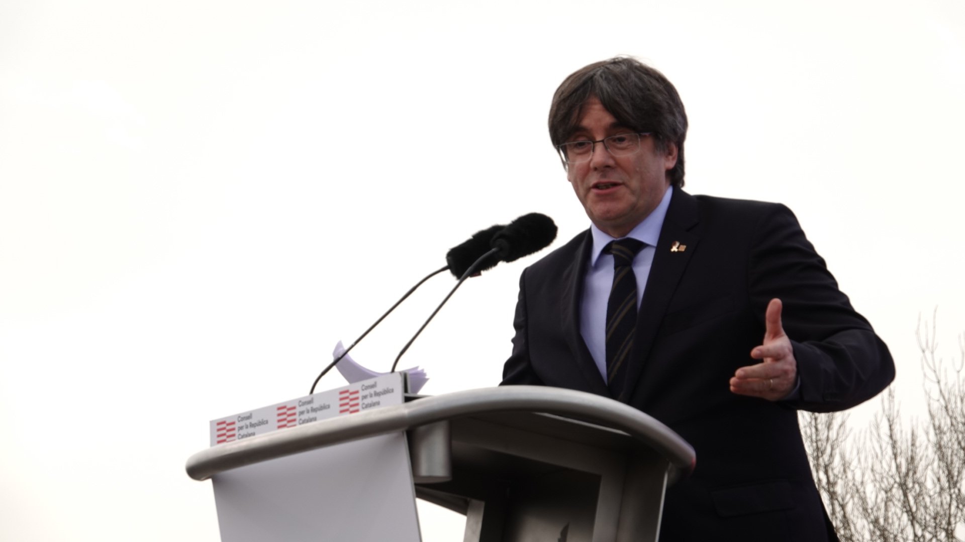 Puigdemont dona suport a Borràs: "L'estat de dret se'l peten contínuament"