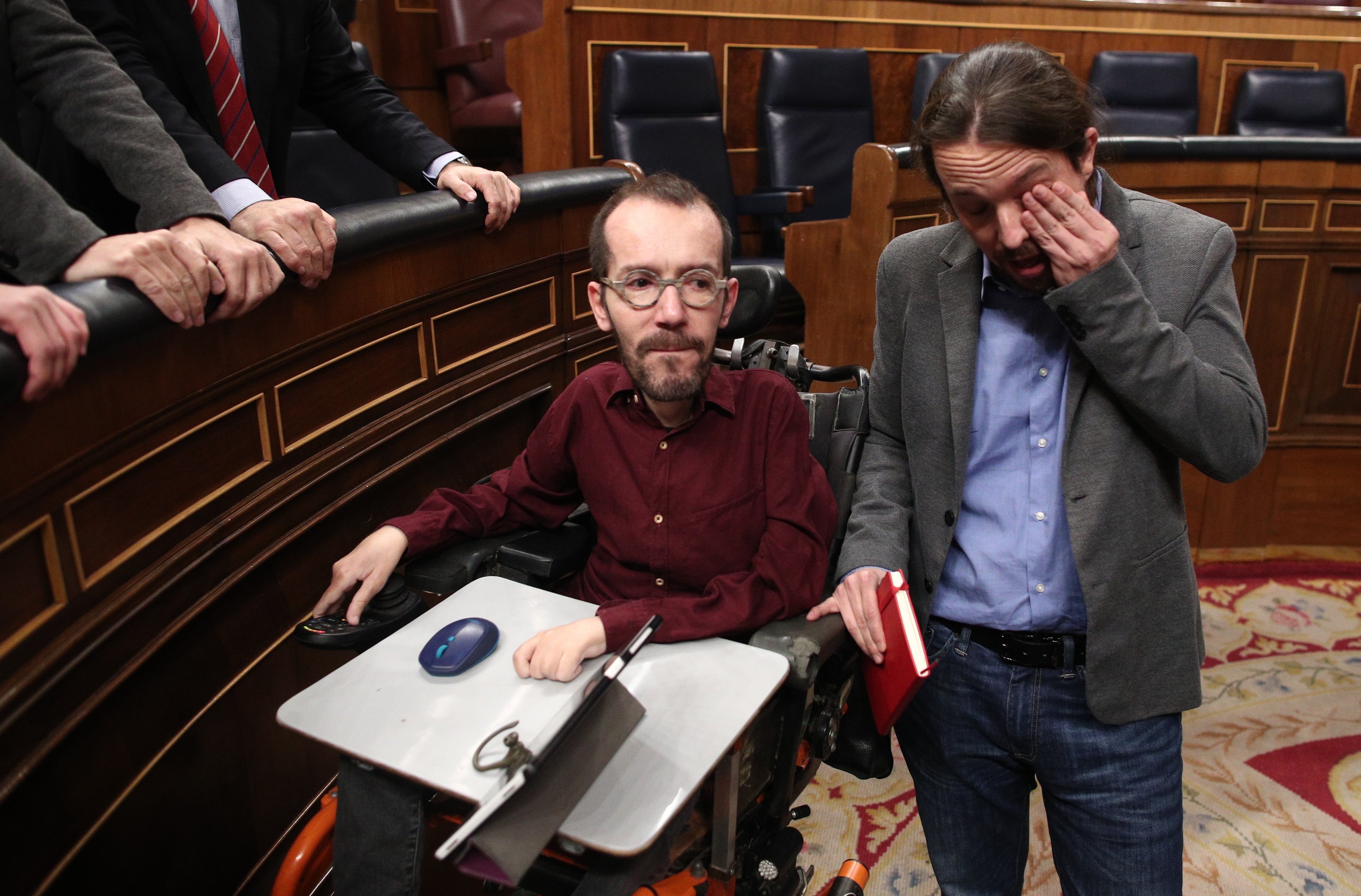 Echenique, escandalizado por el trato que recibe Borràs: "Dan asco"