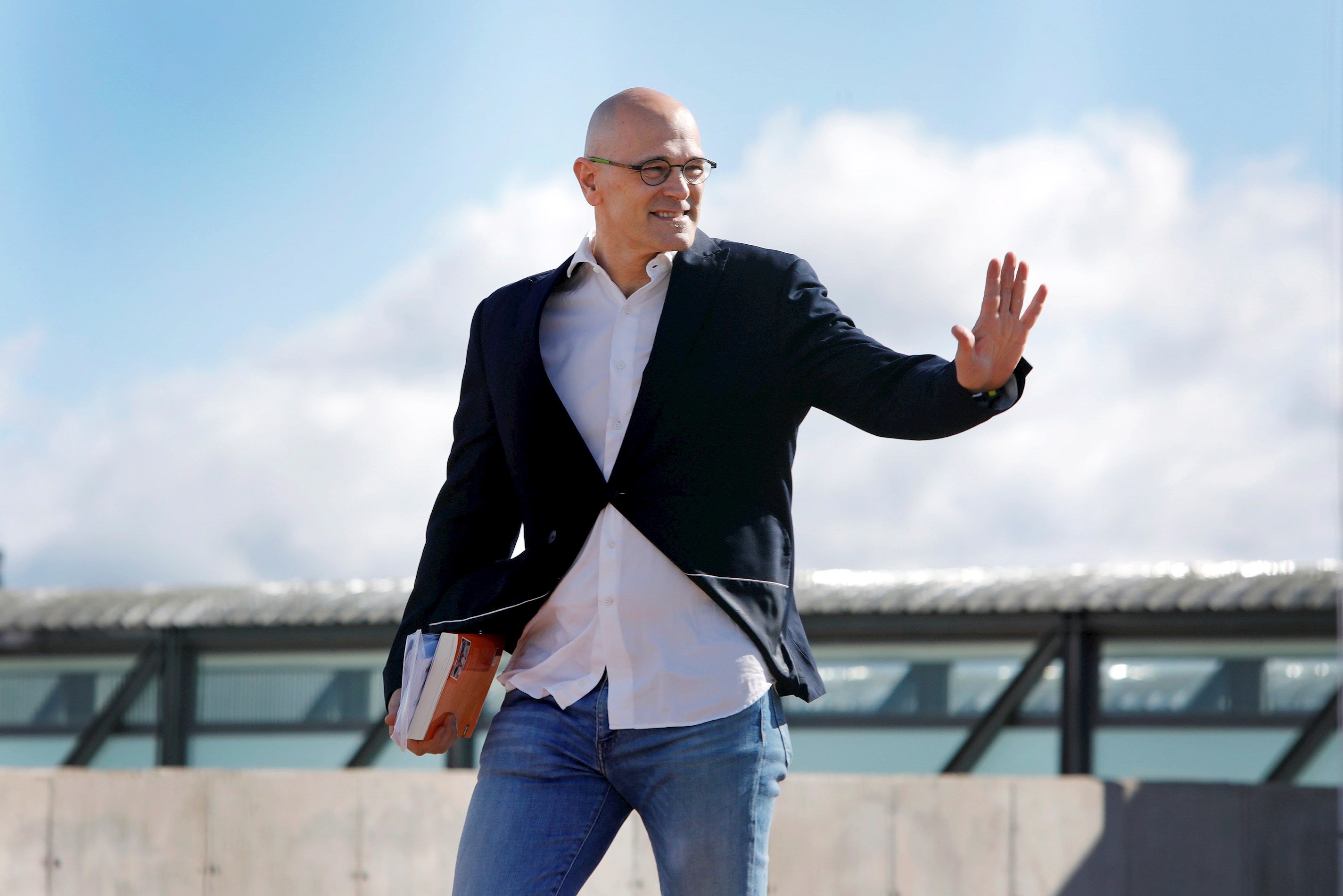 Spanish prosecutors persist against Catalan political prisoners' leaves: now, Romeva