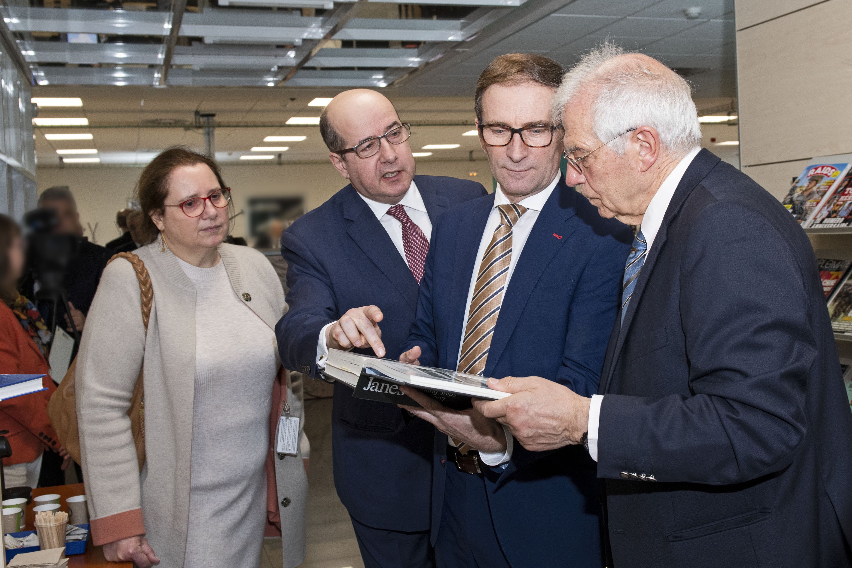 L'agència espacial de la UE recorda a Borrell les seves arrels catalanes