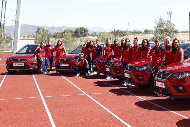 seleccio espanyola femenina seat @SeFutbolFem