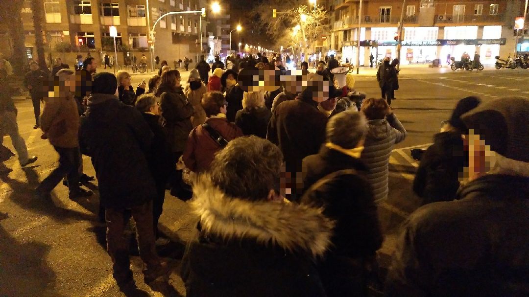 Tallen l'avinguda Meridiana per 151a nit consecutiva