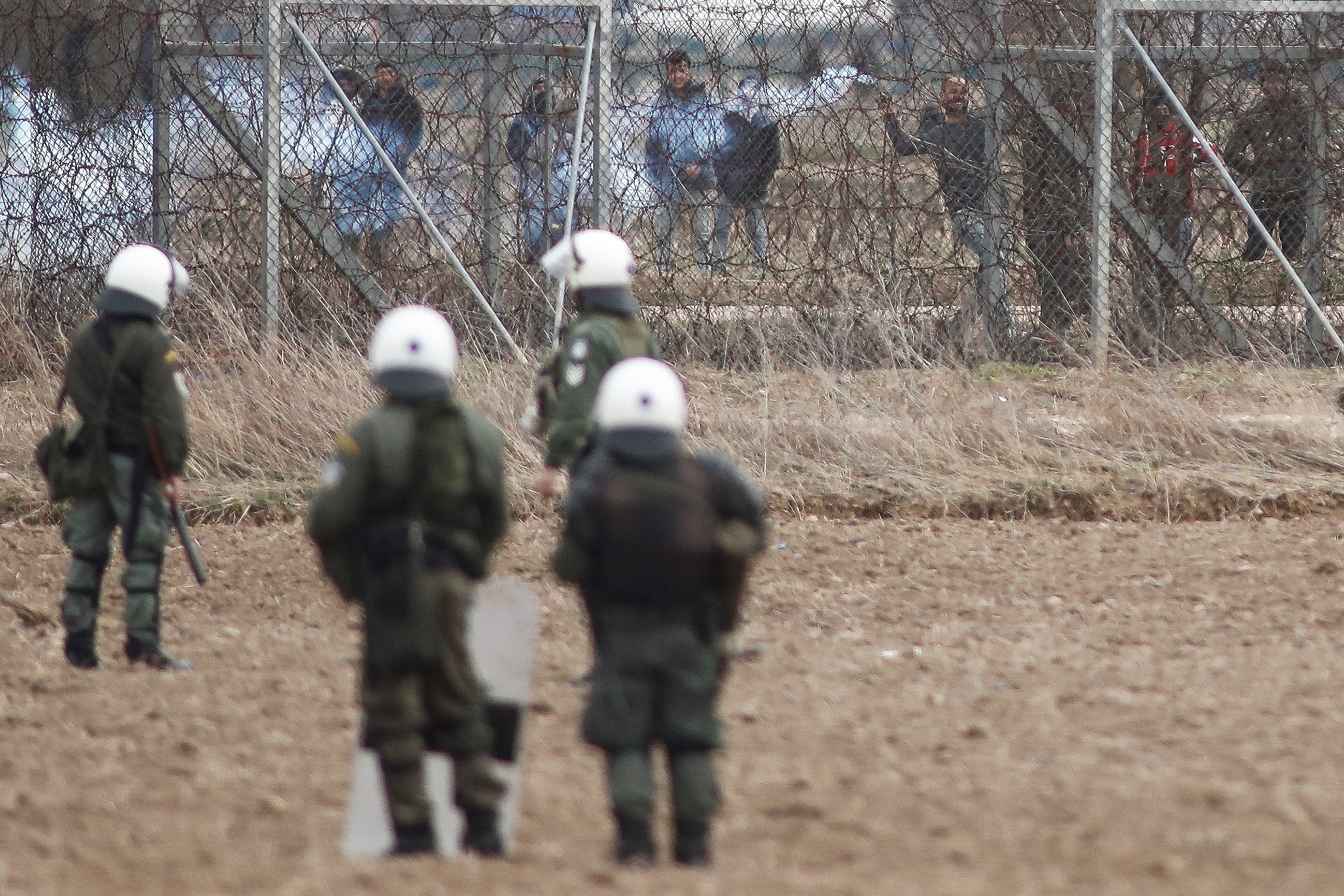 La violència policial mata un migrant a la frontera grecoturca