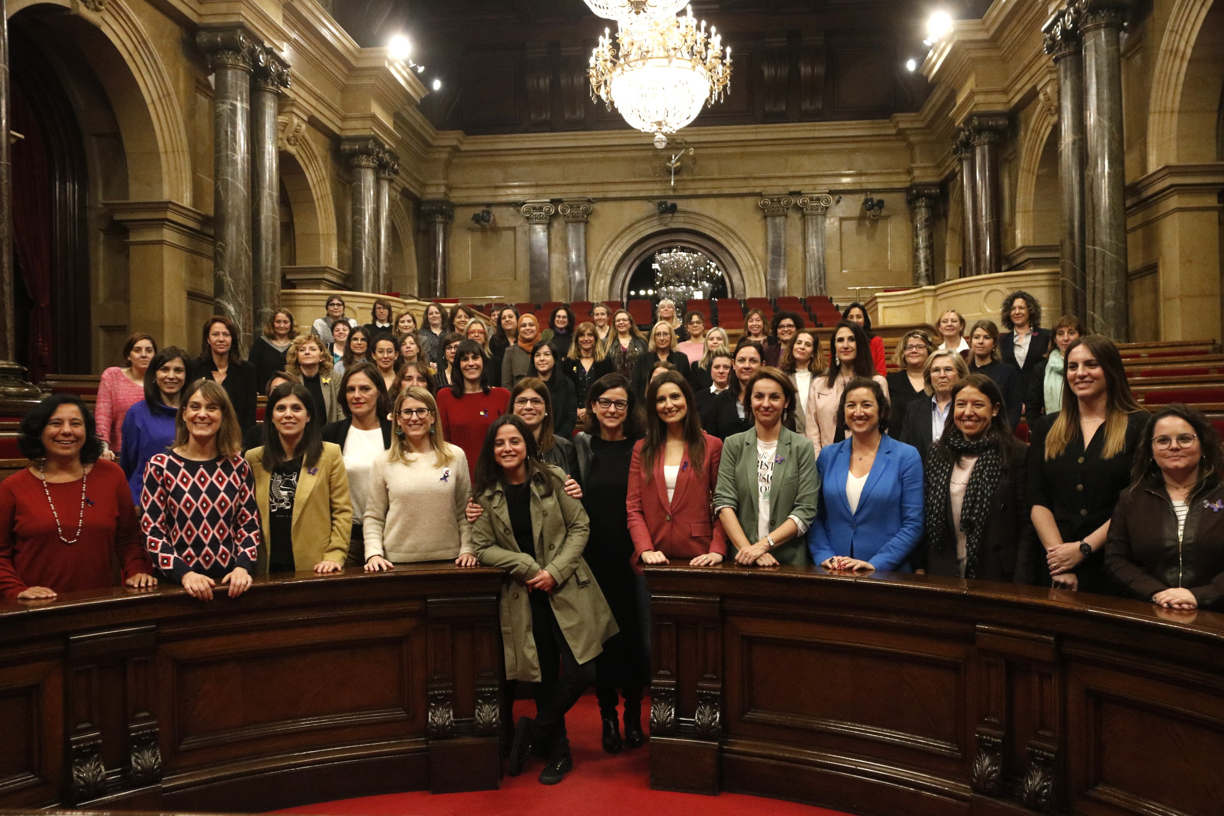 La paridad en el Parlament y el Congreso: todos los partidos hacen los deberes?