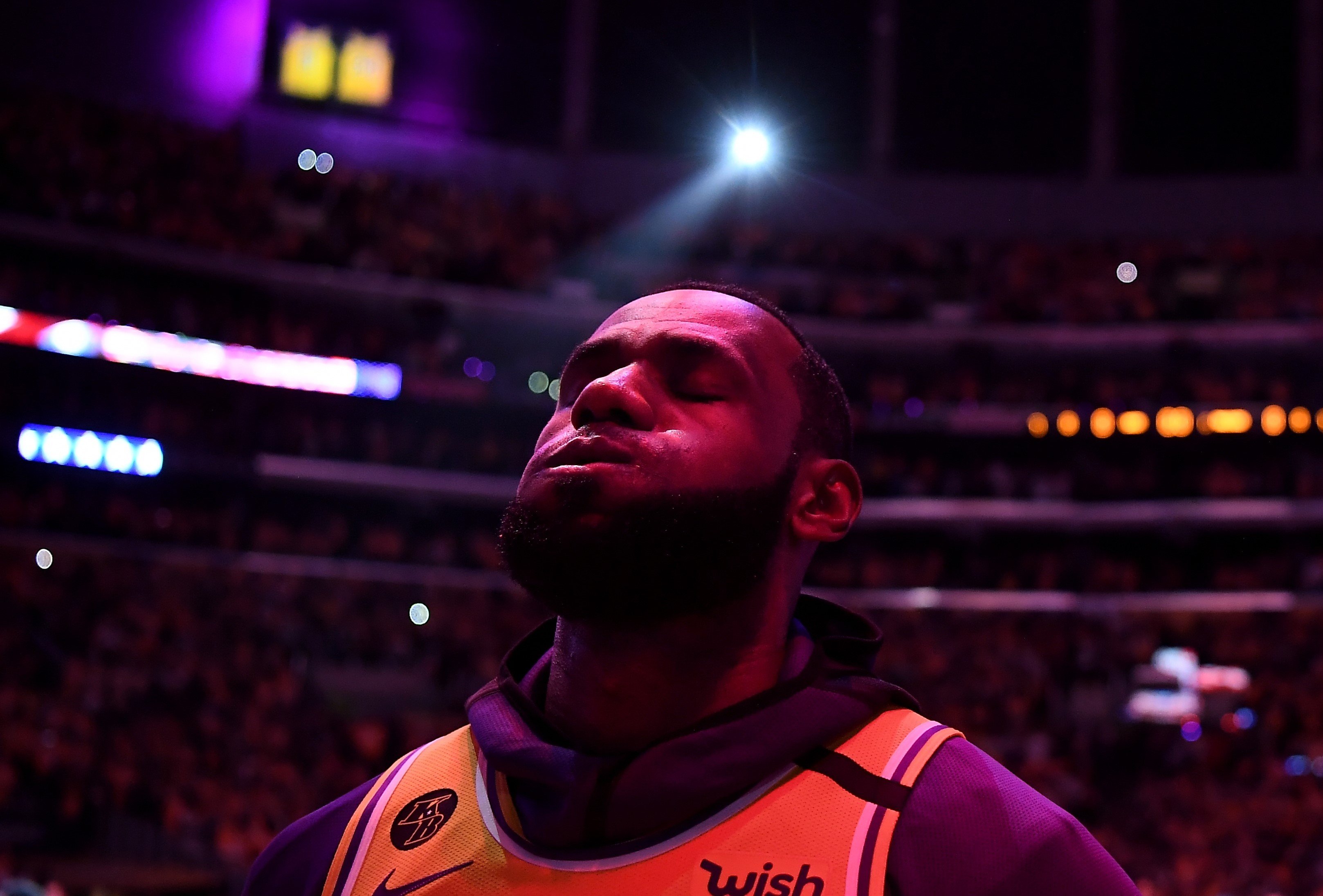 LeBron James, contra l'NBA i el coronavirus: "No jugaré sense públic"