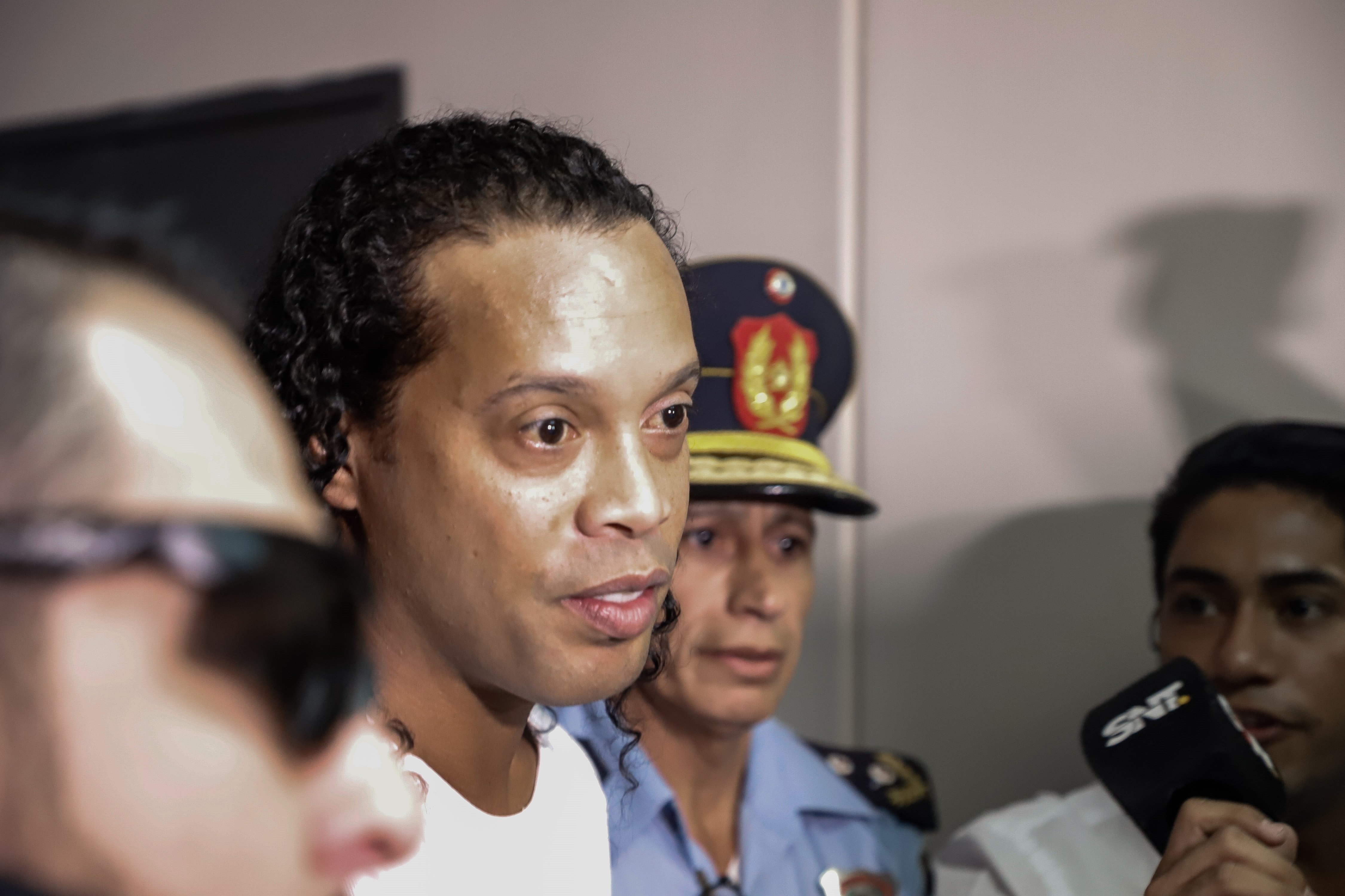Ronaldinho, detenido en Paraguay por el caso de los pasaportes falsos