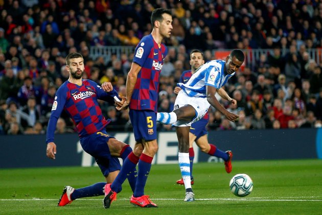 Pique Busquets Isak Barca Real Societat EFE