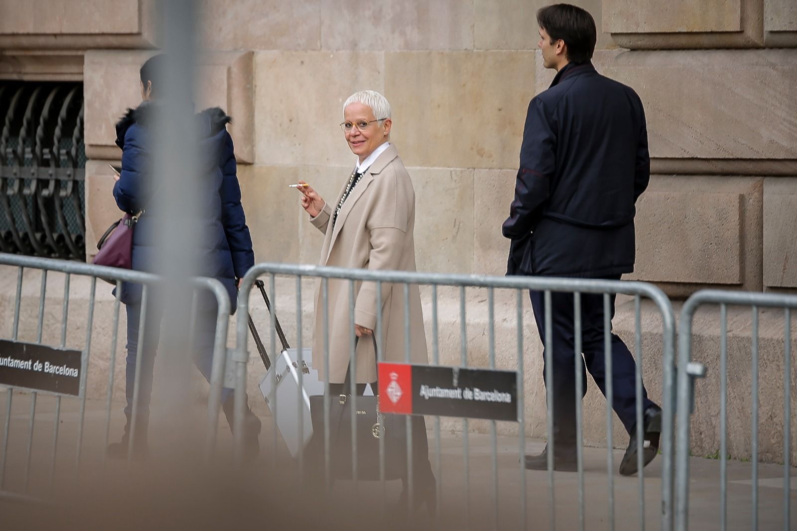 Los fiscales progresistas dan apoyo a Magaldi