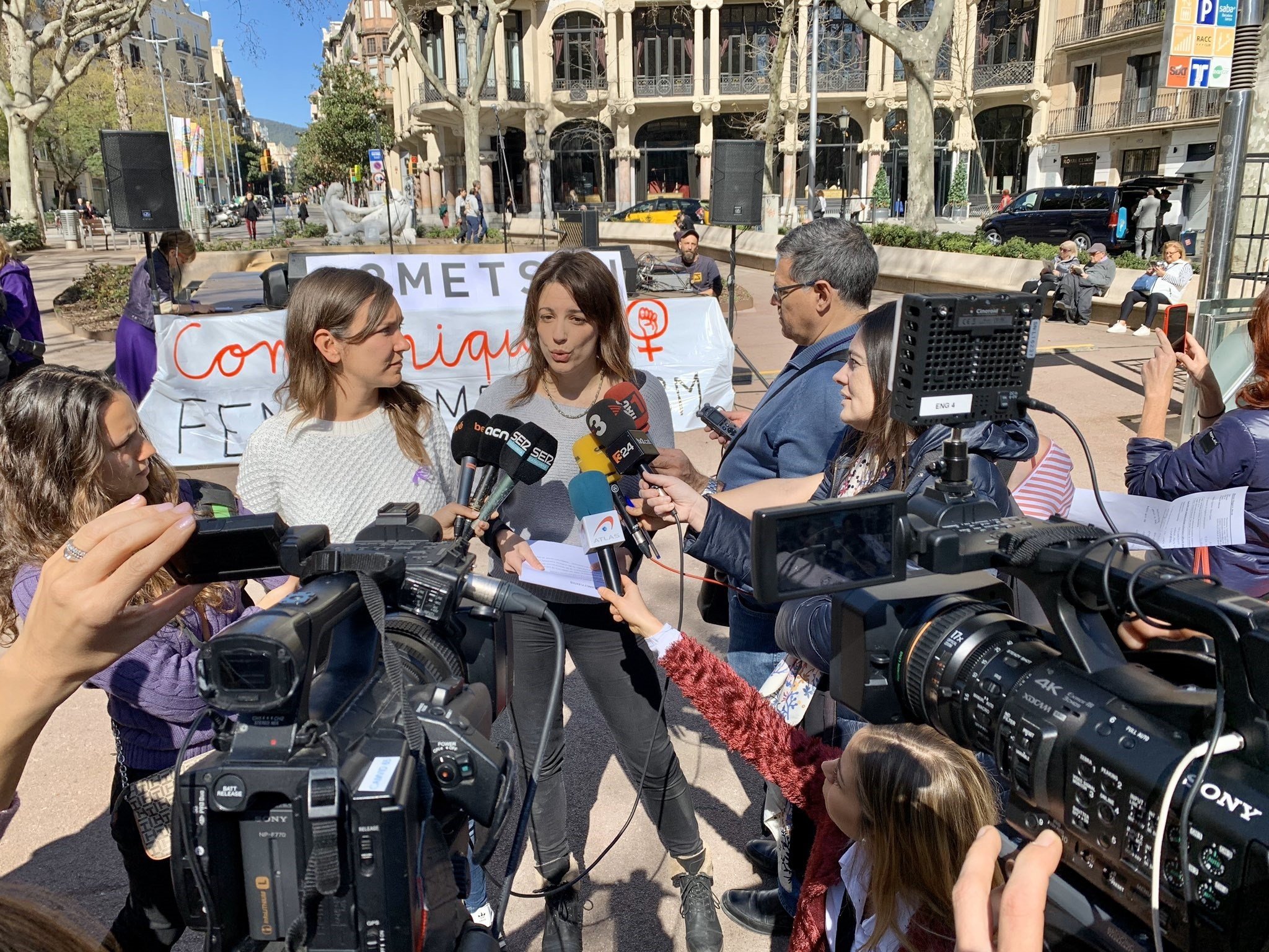 Periodistes es concentren a Barcelona per la llibertat d'expressió