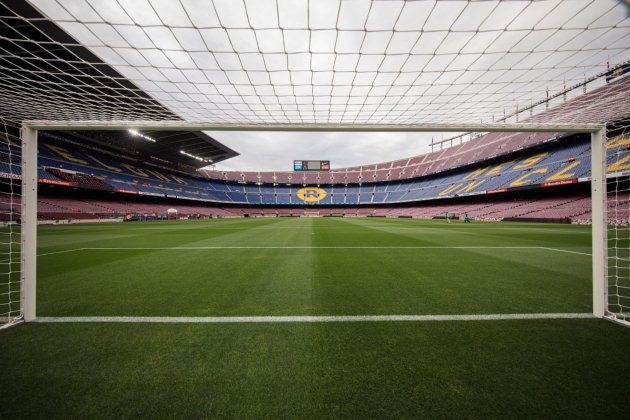 Camp Nou porta tancada sense public Barca FC Barcelona