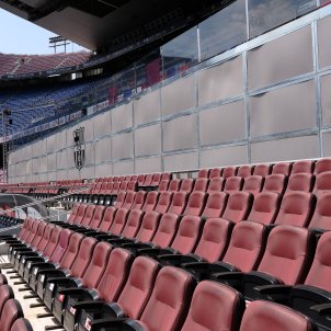 Camp Nou buit butaques graderia porta tancada - Sergi Alcàzar