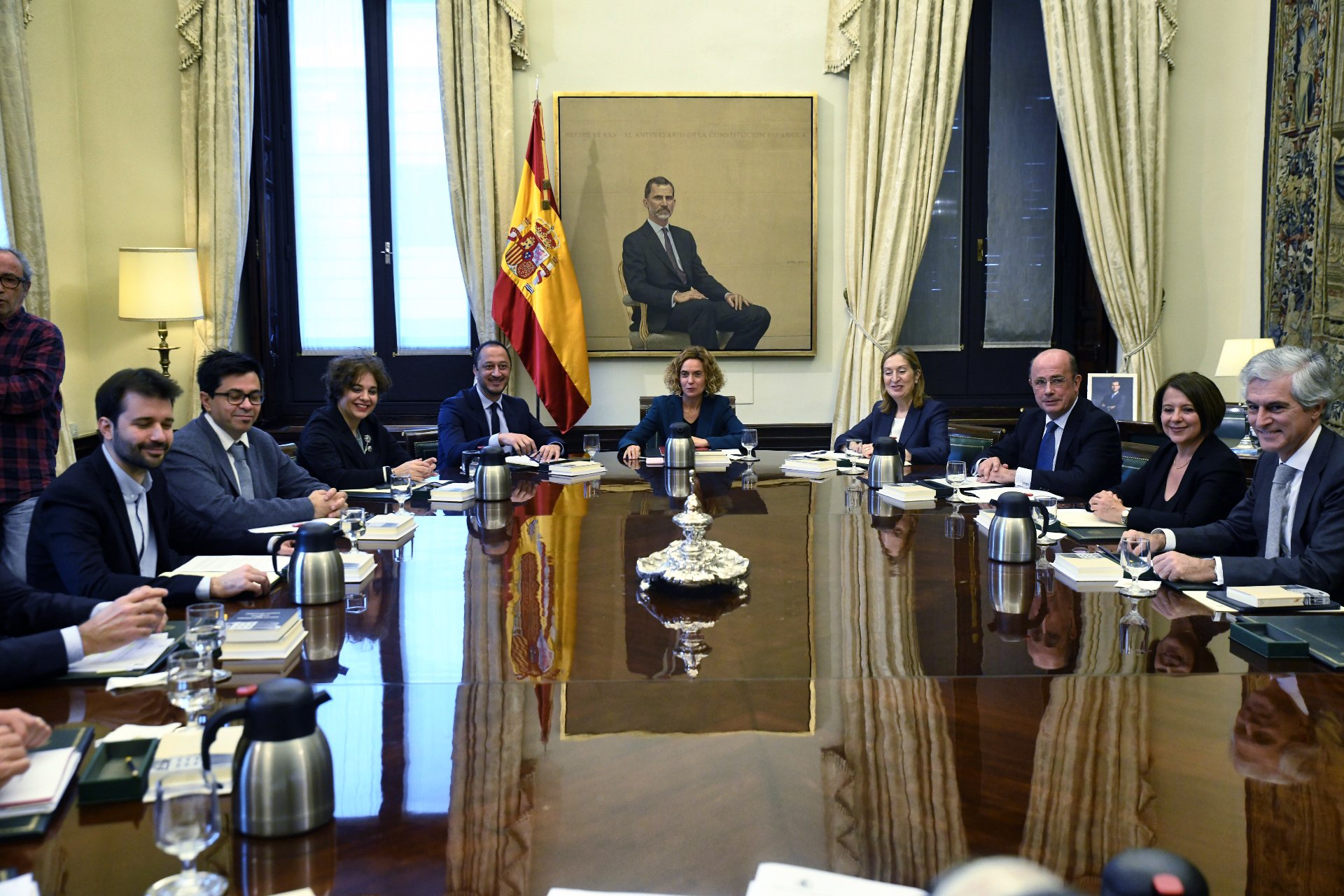 El govern espanyol anuncia ajudes per facilitar el teletreball pel coronavirus