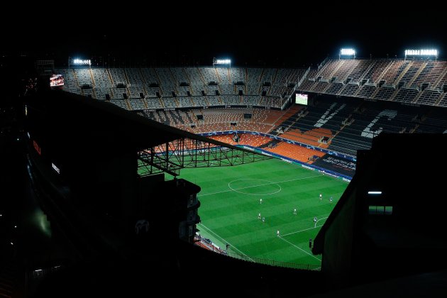 Valencia Atalanta campo vacío Champions EFE