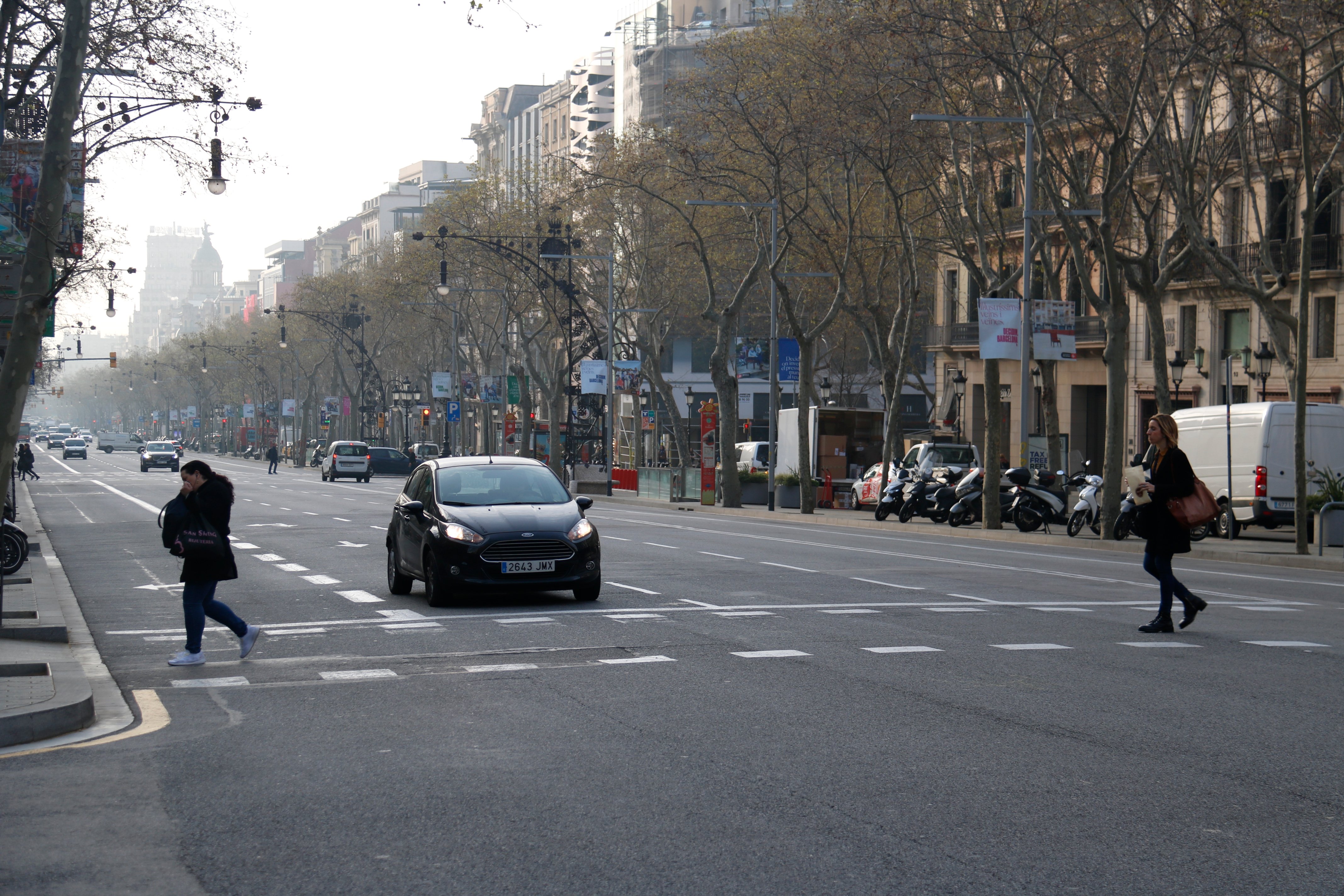 La propuesta radical de dos entidades: eliminar el coche privado de Barcelona