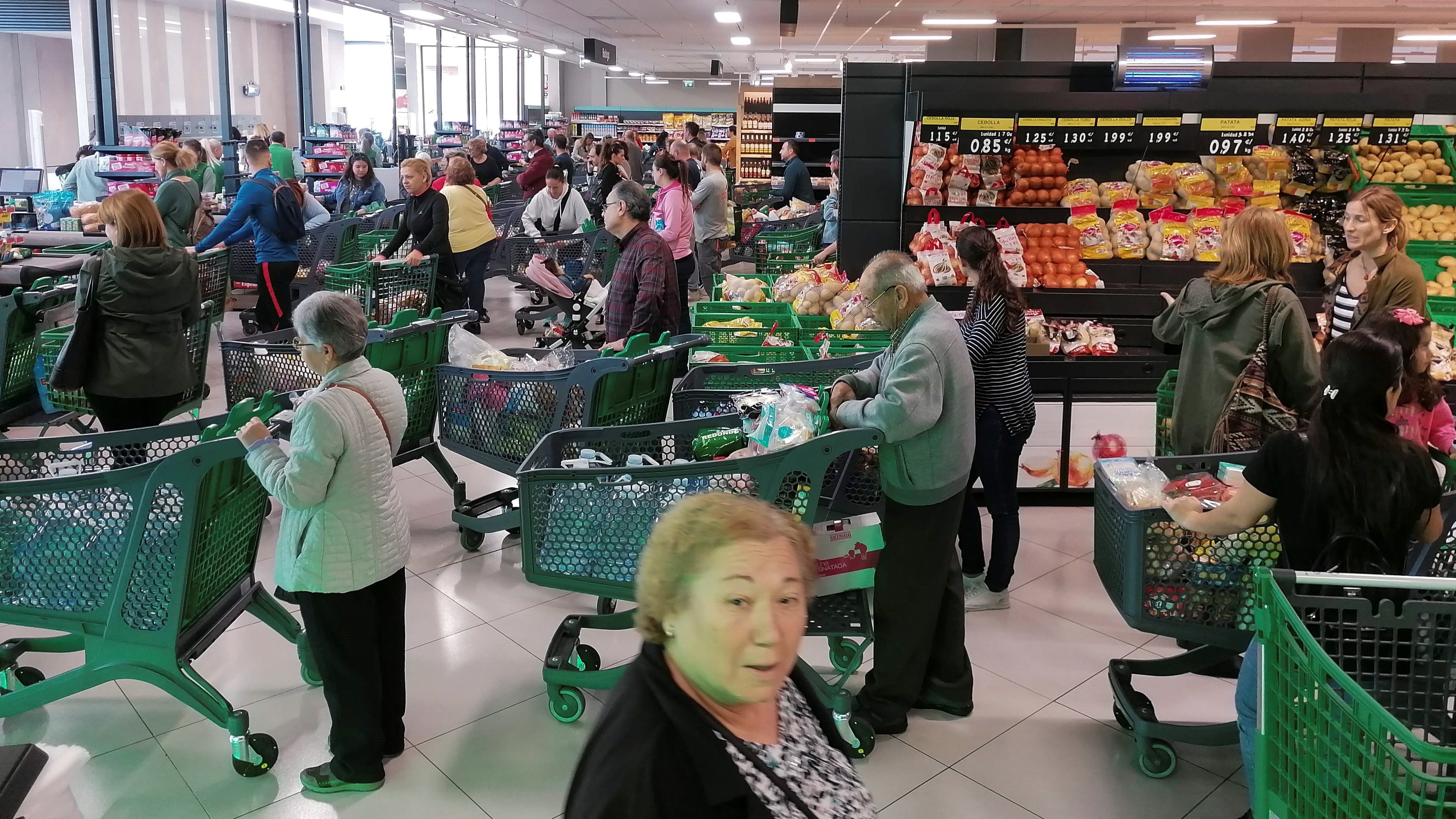 Múrcia confina els municipis de la costa davant l'arribada massiva de madrilenys