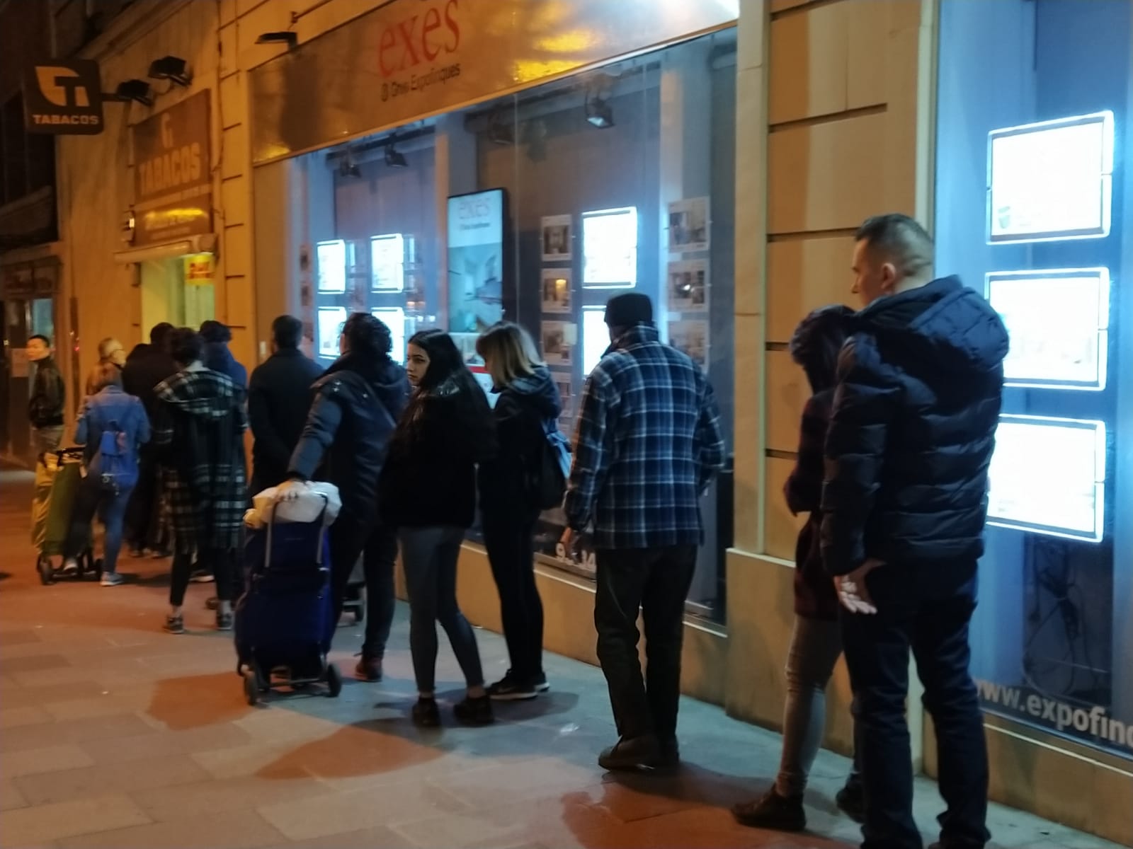 Estàs d'acord amb el confinament de Catalunya pel coronavirus?