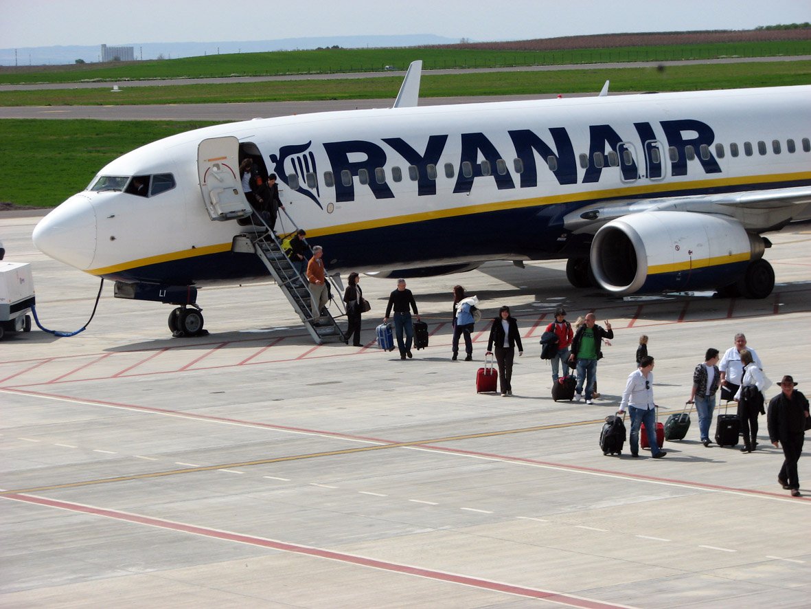 Ryanair redueix "dràsticament" els vols que surten o arriben a l'Estat