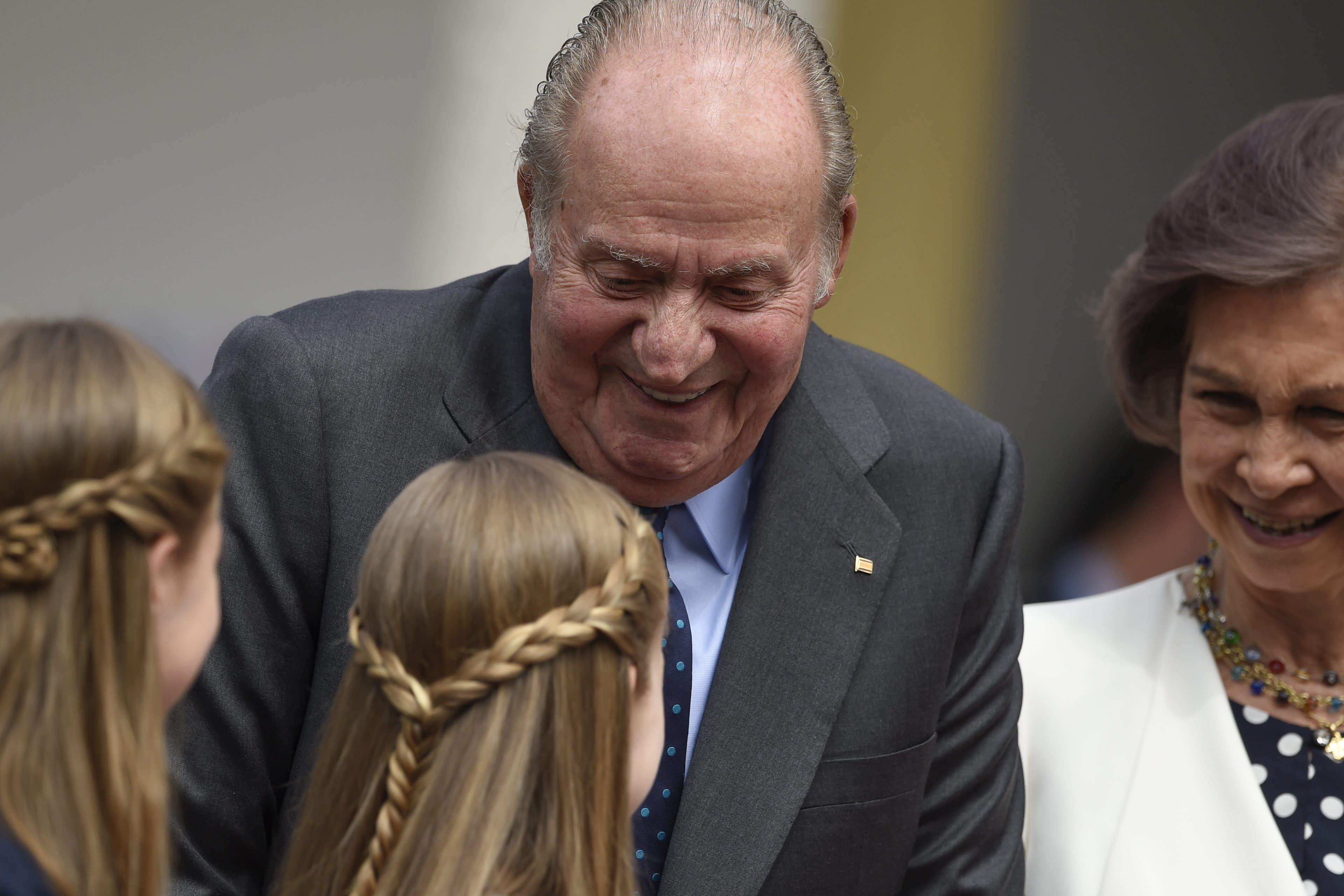 Llamada a una cacerolada para que Juan Carlos I dé los 100 millones a la sanidad