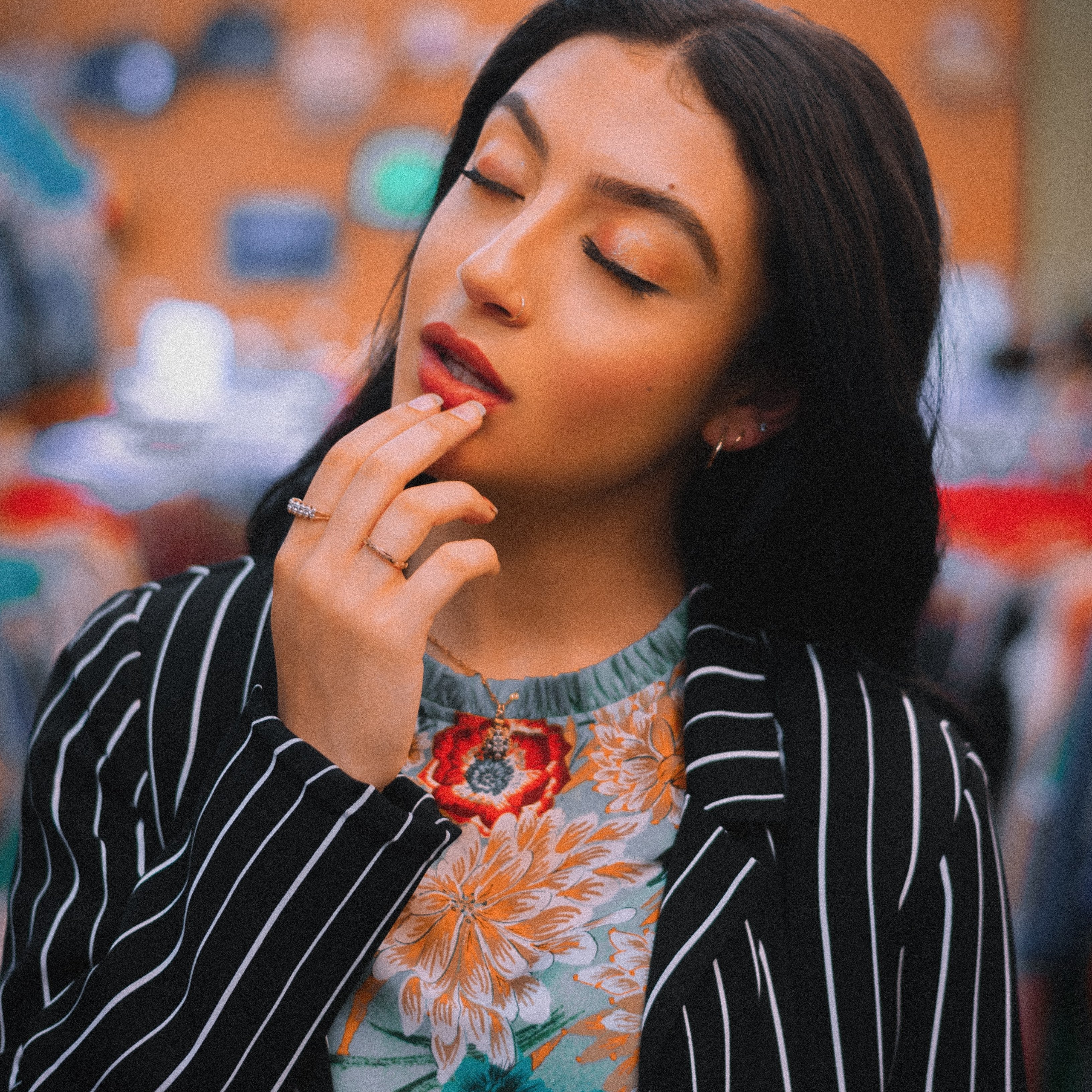 Com provar d'evitar tocar-nos la cara amb les mans i contagis de coronavirus