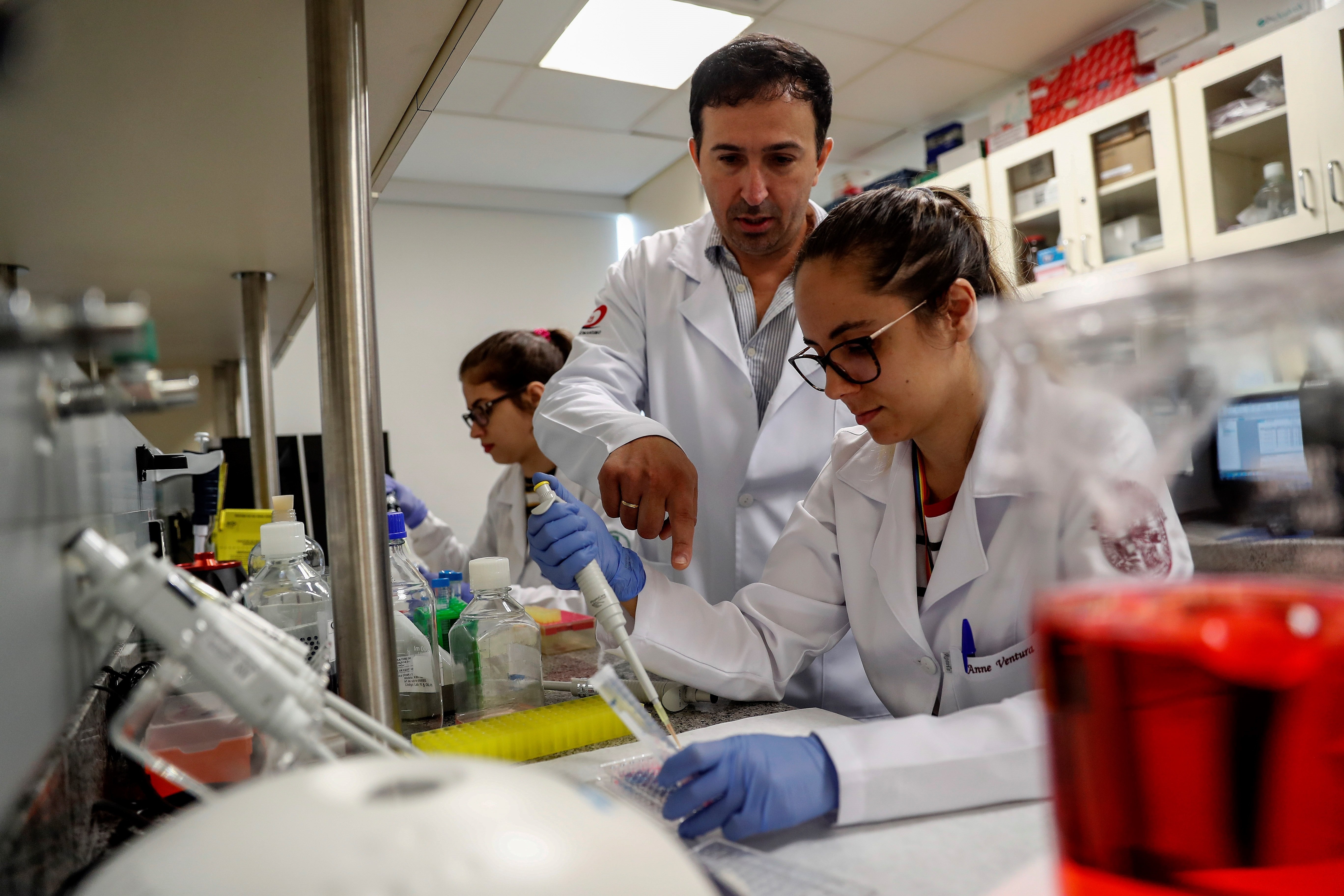 No existeixen vacunes casolanes contra el coronavirus, són correus maliciosos