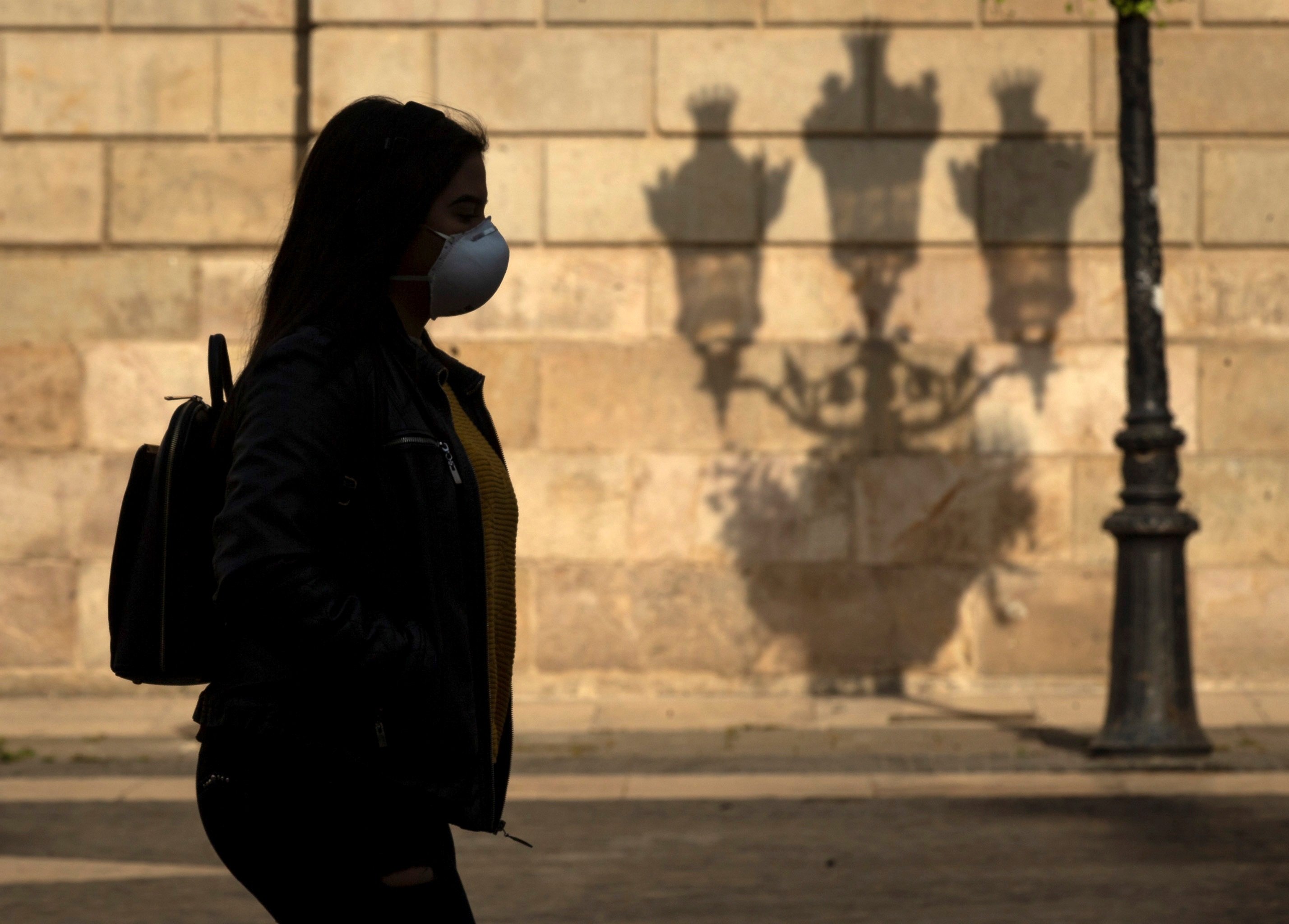 Cerca de 2.400 multas por saltarse el confinamiento por coronavirus en Barcelona
