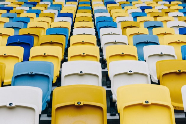 Asientos estadio vacíos Foto UFEC