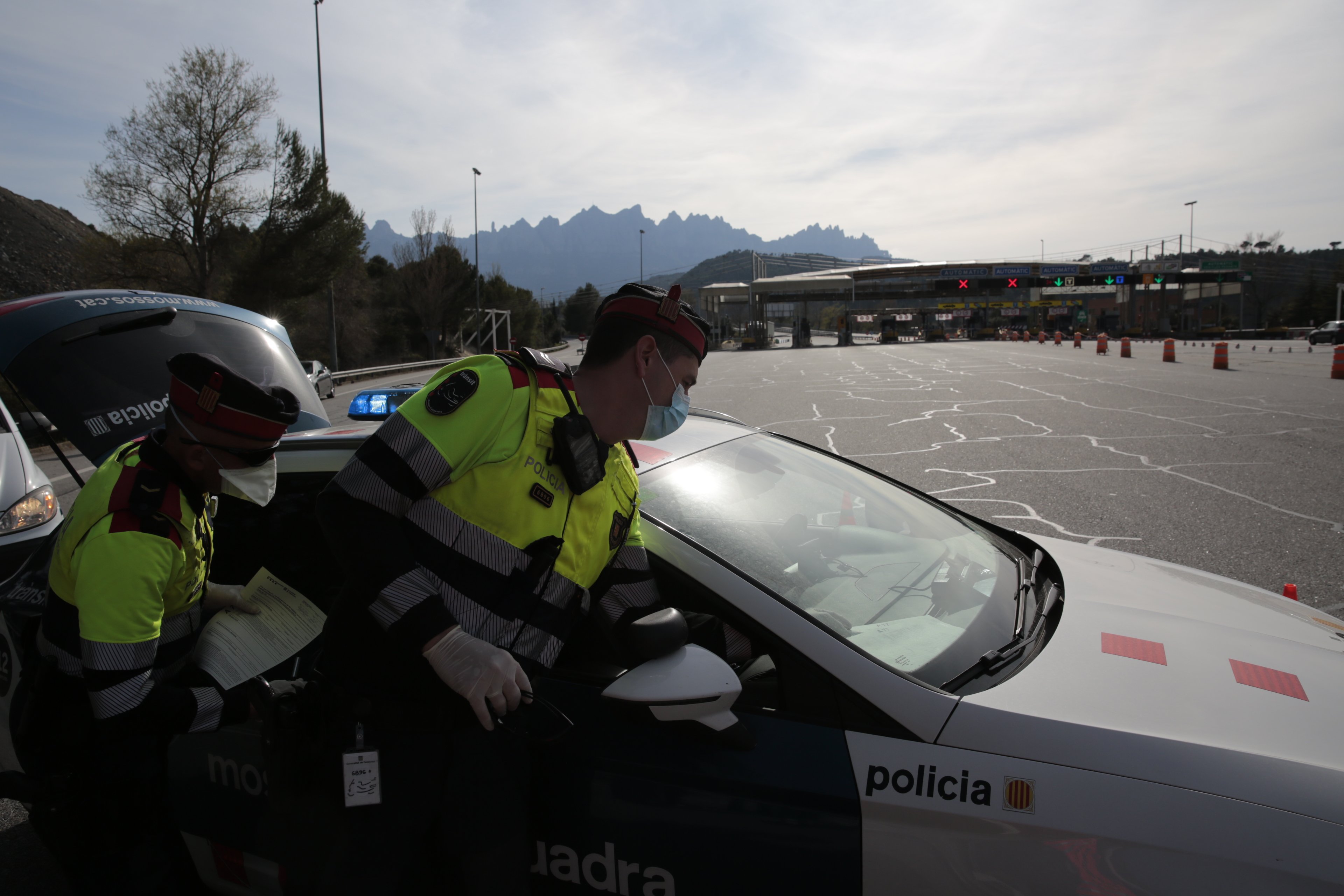 Interior reforça el dispositiu per impedir desplaçaments amb 500 controls