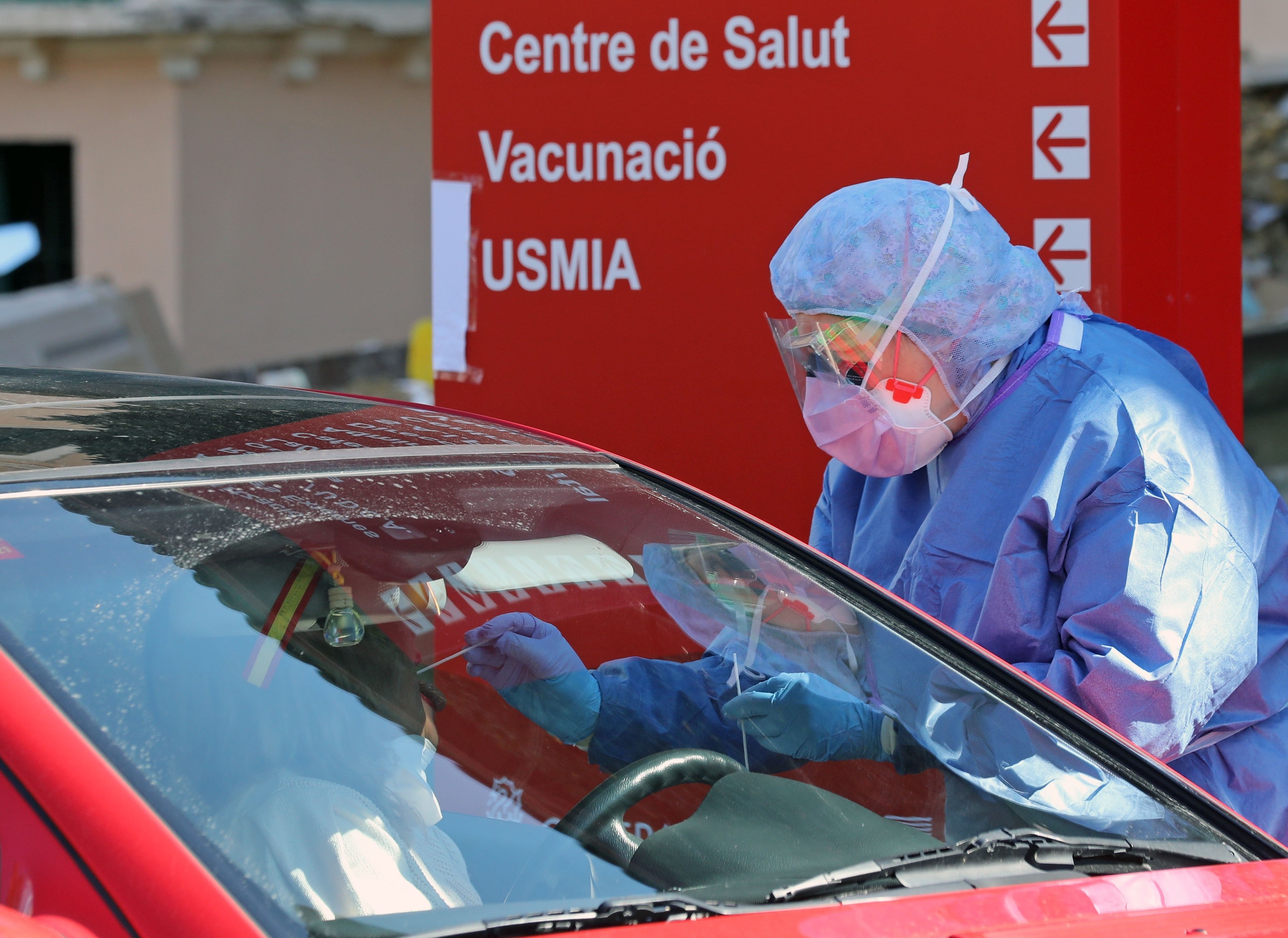 Espanya torna el lot de tests defectuosos: l'empresa xinesa no tenia llicència