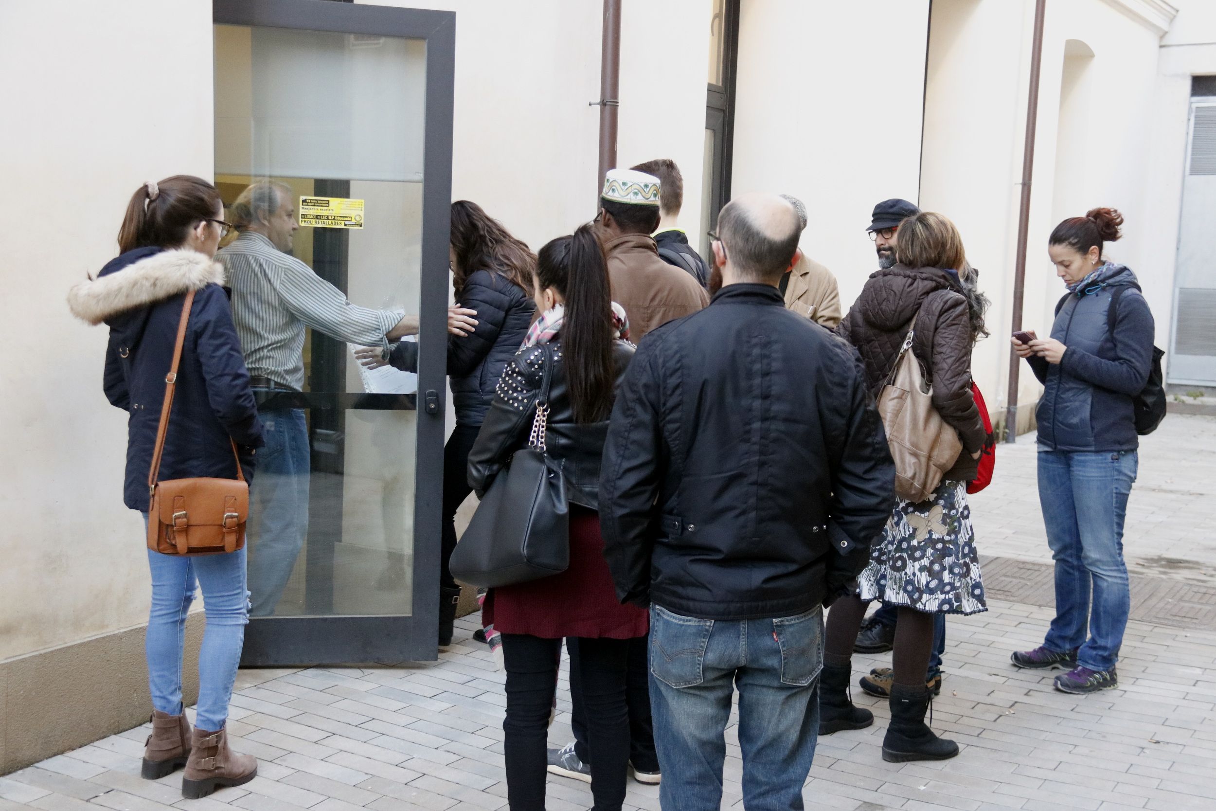 Ensenyament tanca l'accés als SSTT del Maresme per l'ocupació dels pares de Premià