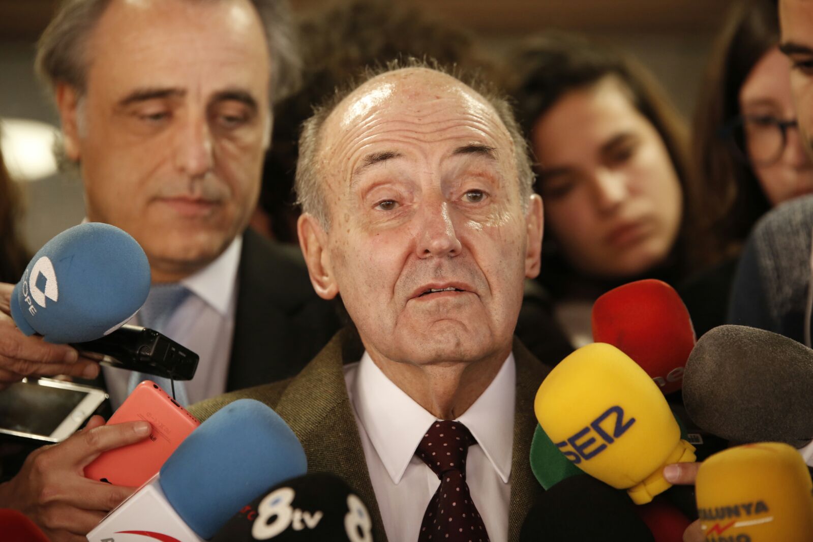 Investiguen si el bufet de Miquel Roca va ajudar a redactar la Constitució catalana