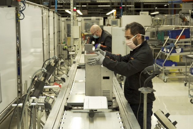 SEAT fabrica respiradors hospitals - Efe