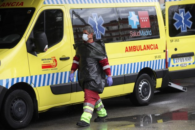 coronavirus ambulància hospital gregorio maranon madrid efe