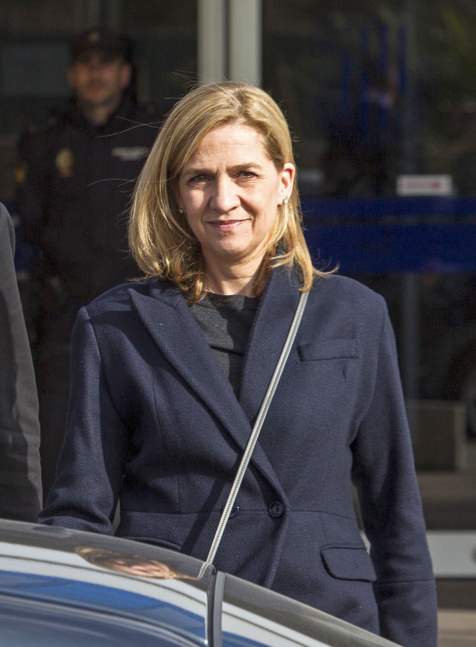 Los whatsapps de "alivio" de la infanta Cristina a los suyos