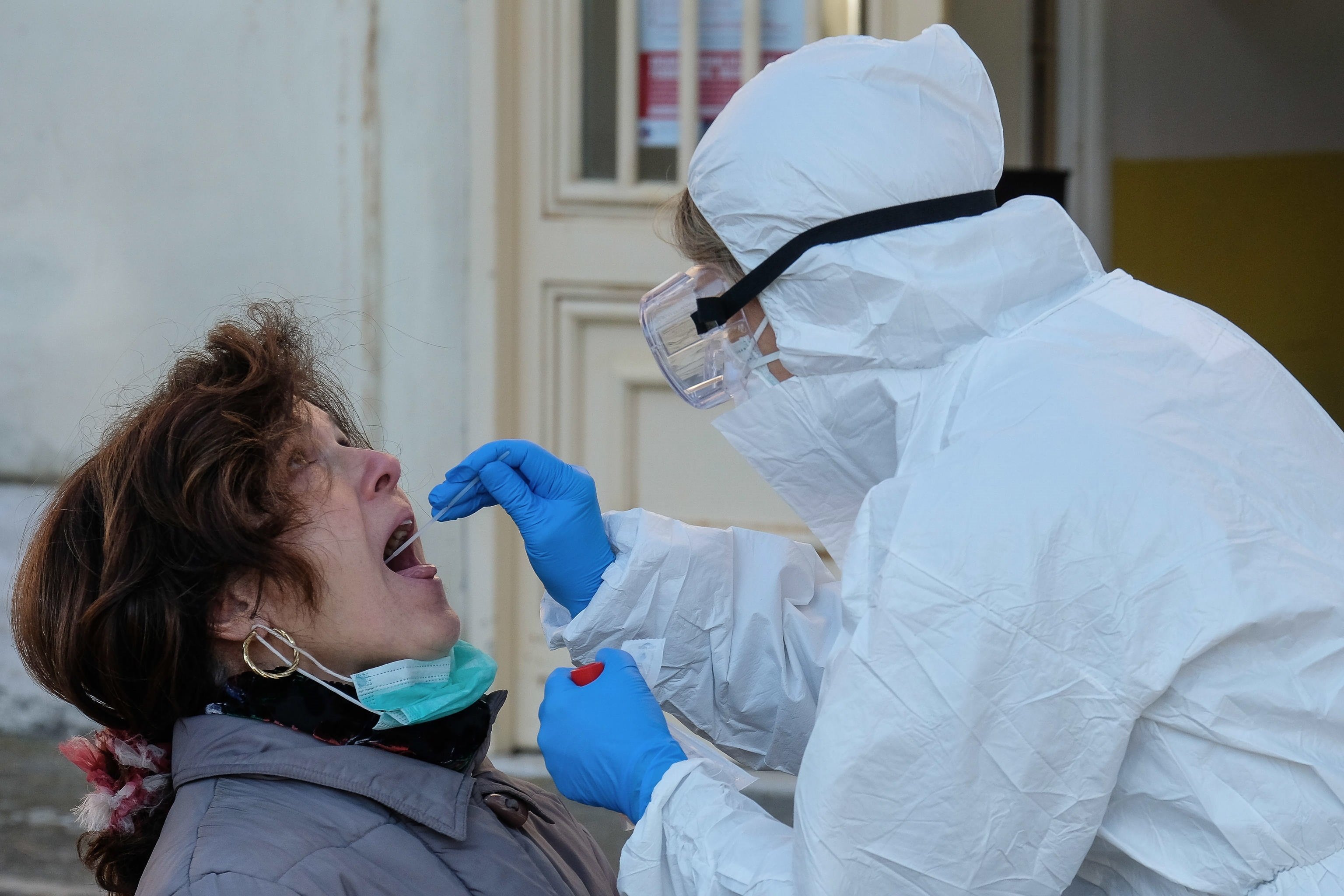 Itàlia torna a baixar el número de víctimes per coronavirus