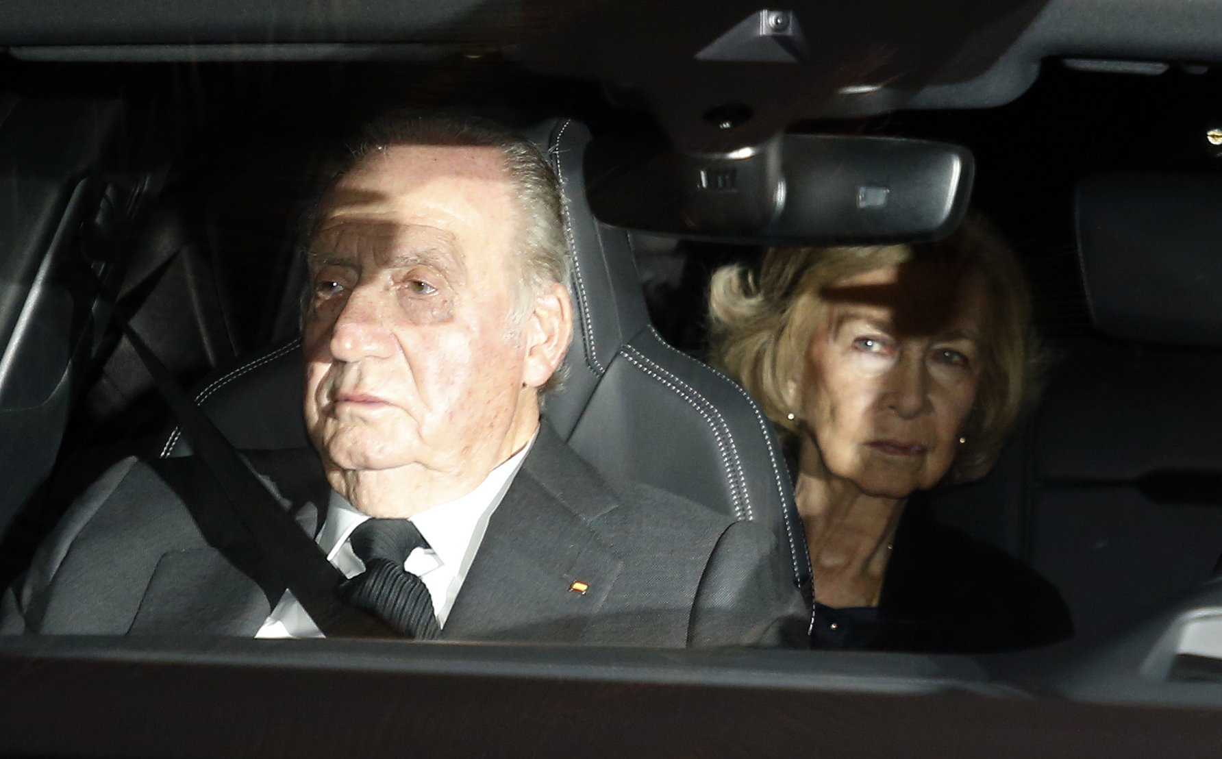 El cerco suizo se estrecha sobre Juan Carlos