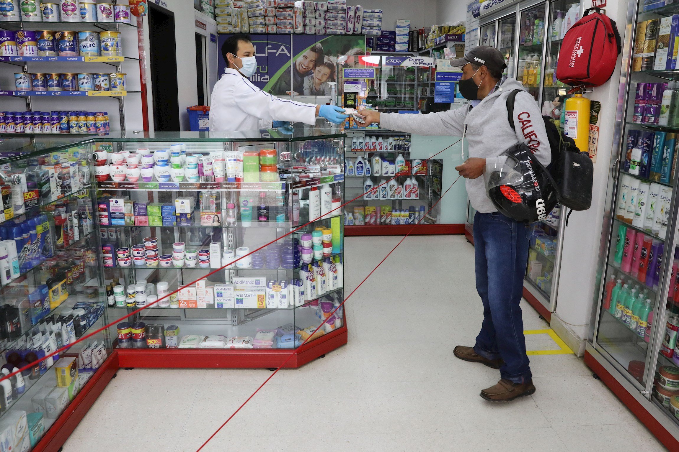 La picaresca de algunas farmacias con los precios de las mascarillas