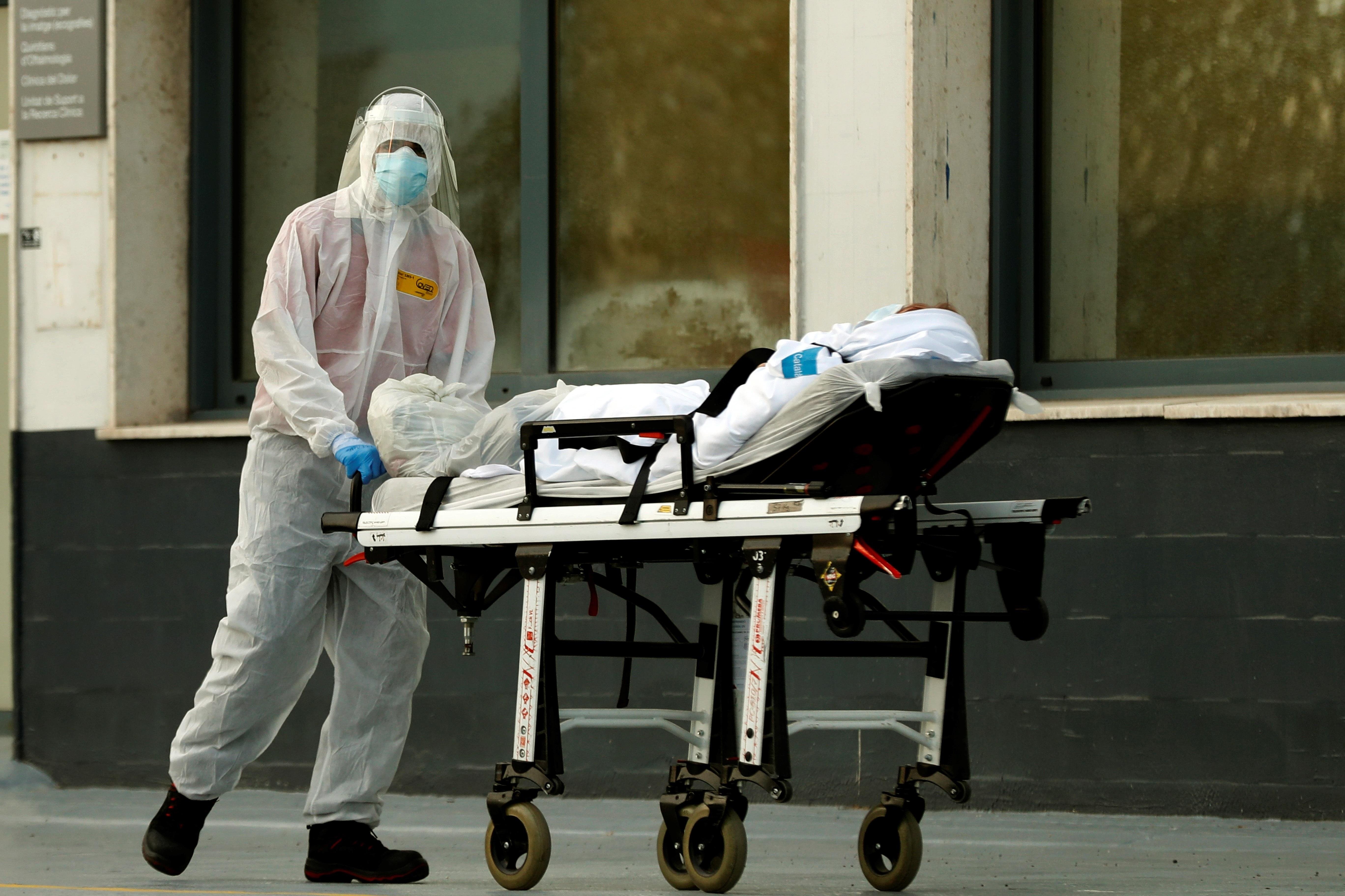 Ligero repunte del coronavirus en España: 743 muertos y 5.478 casos en un día
