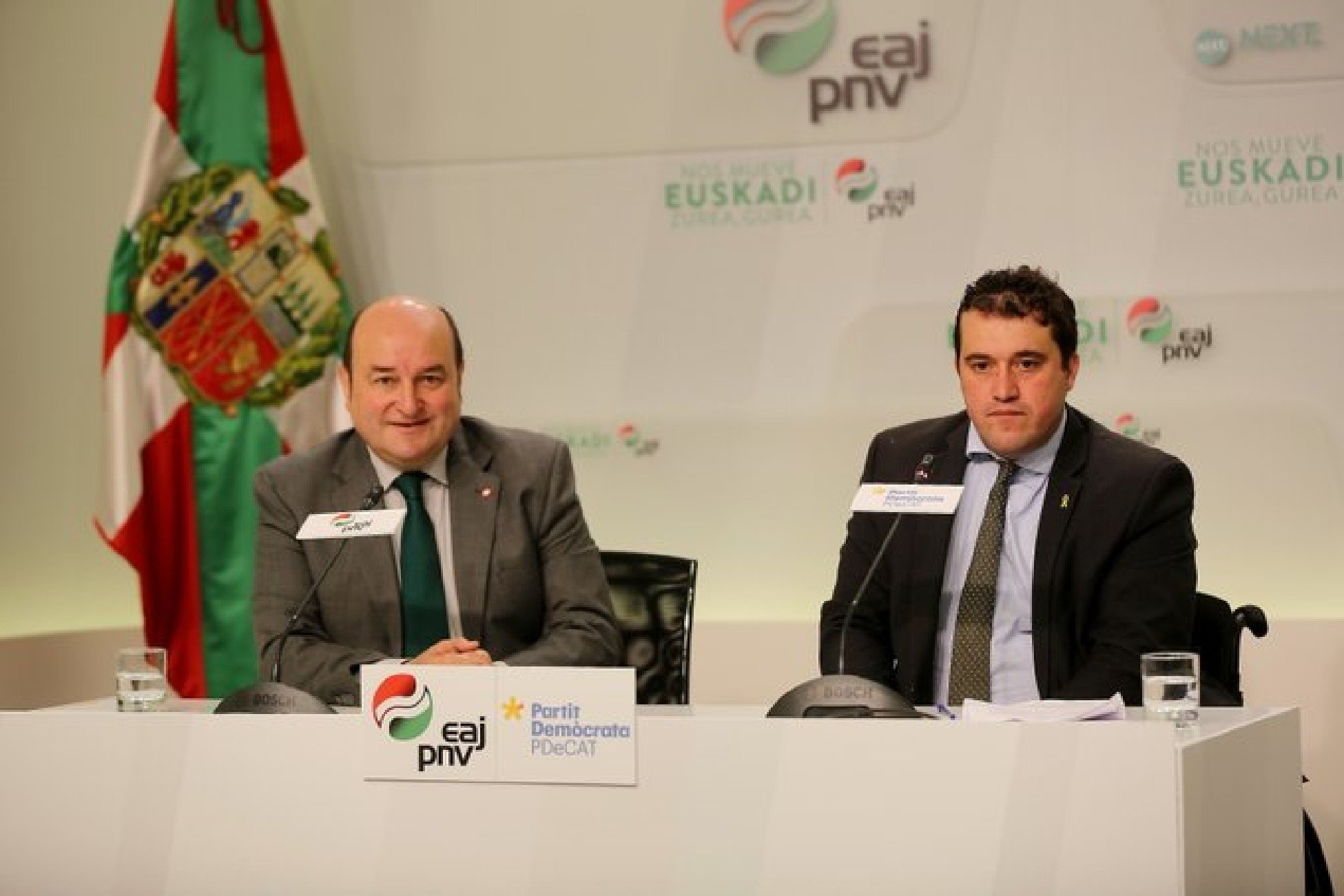 PDeCAT i PNB fan un front comú davant la recentralització del govern Sánchez