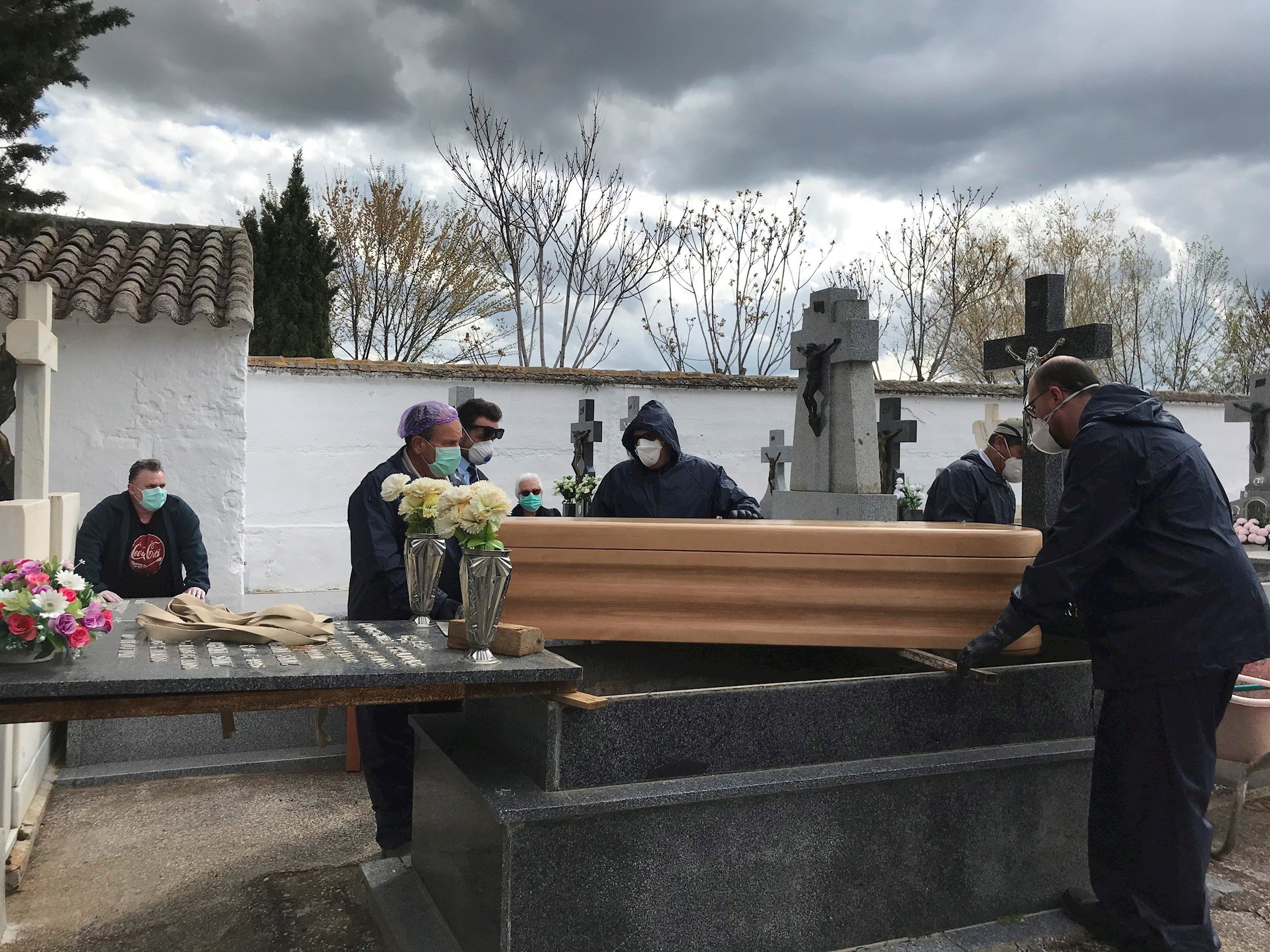 Justícia apressa a aclarir el nombre de morts per coronavirus