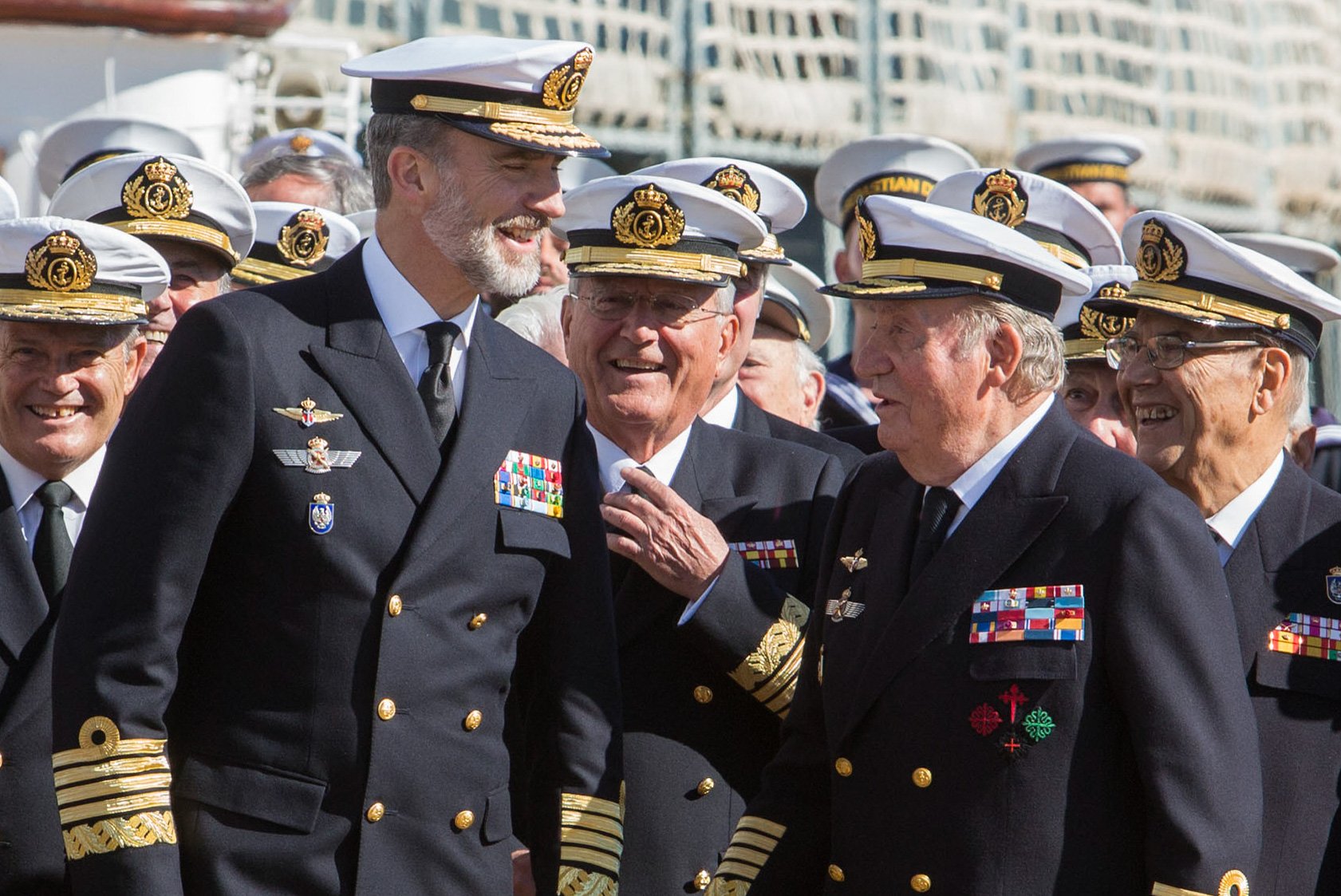 Creus que Felip VI s'ha beneficiat de la corrupció de Joan Carles I?