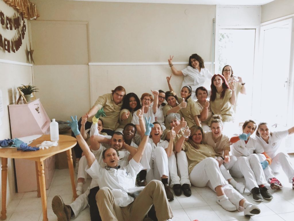 “Cada matí despertàvem els avis amb música: seguíem lliures de coronavirus!”