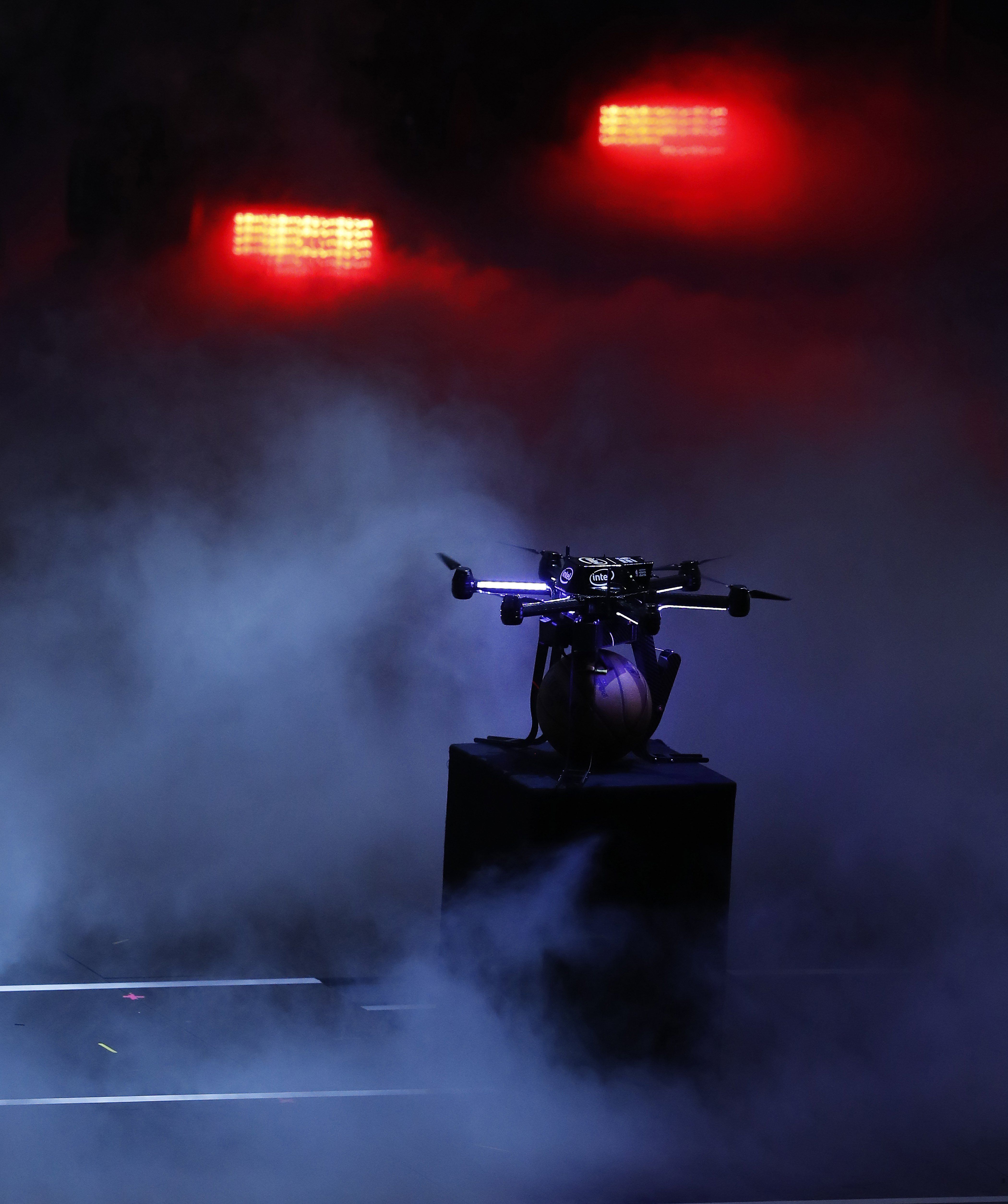 Un dron sorprèn en el concurs d'esmaixades de l'All-Star