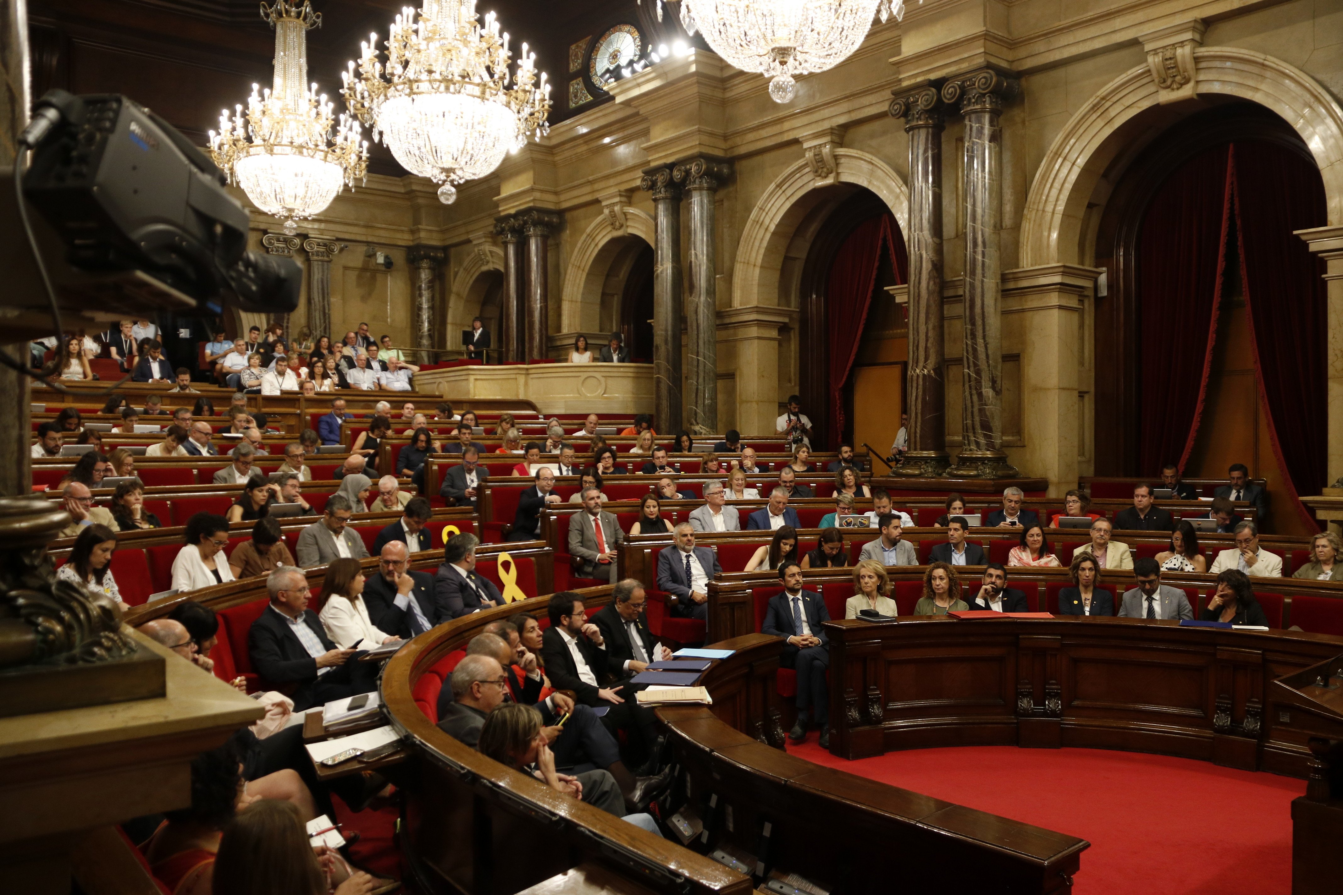 El Parlament dará 2 millones de euros al Govern para la lucha del coronavirus