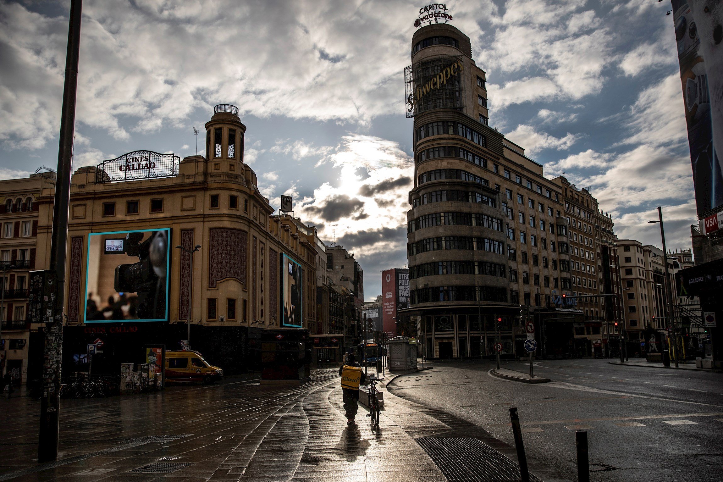 Els viatges des de Madrid van escampar la Covid-19 a tot l'Estat, diu un estudi