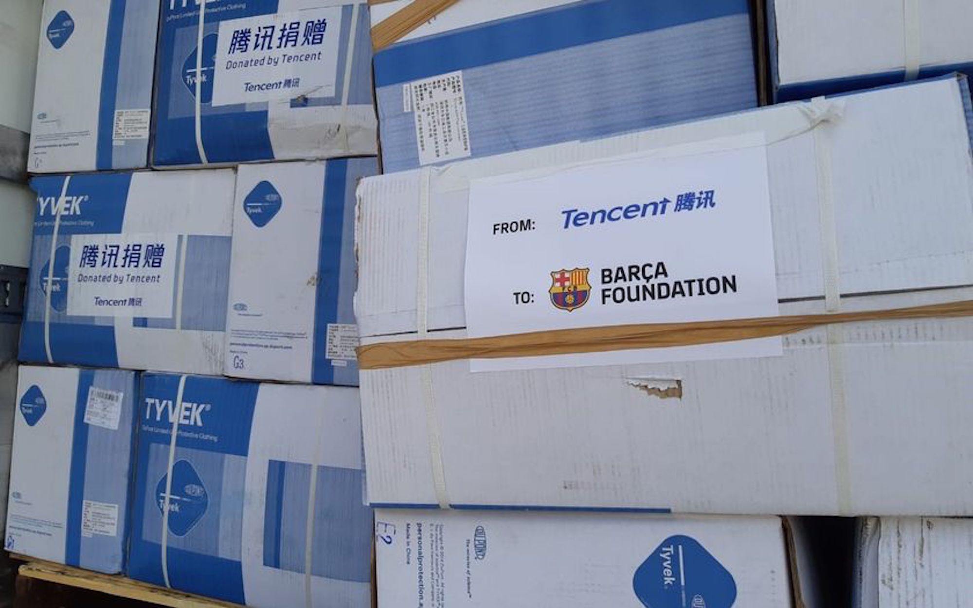 El Barça distribueix 15.000 EPI per tot Catalunya