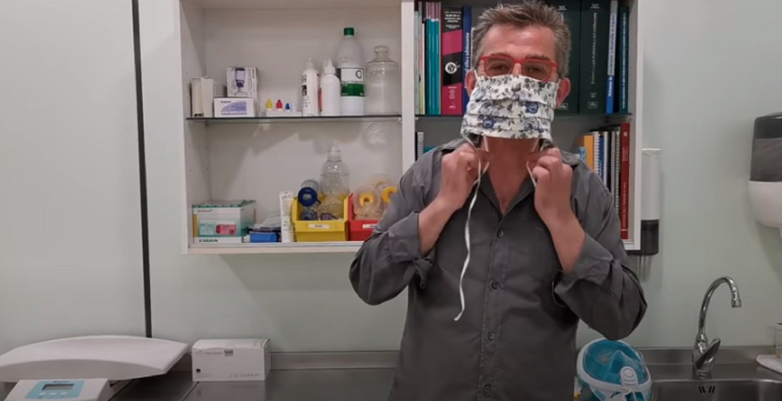 El manual de Queco Novell i el Col·legi de Metges que resol tots els dubtes